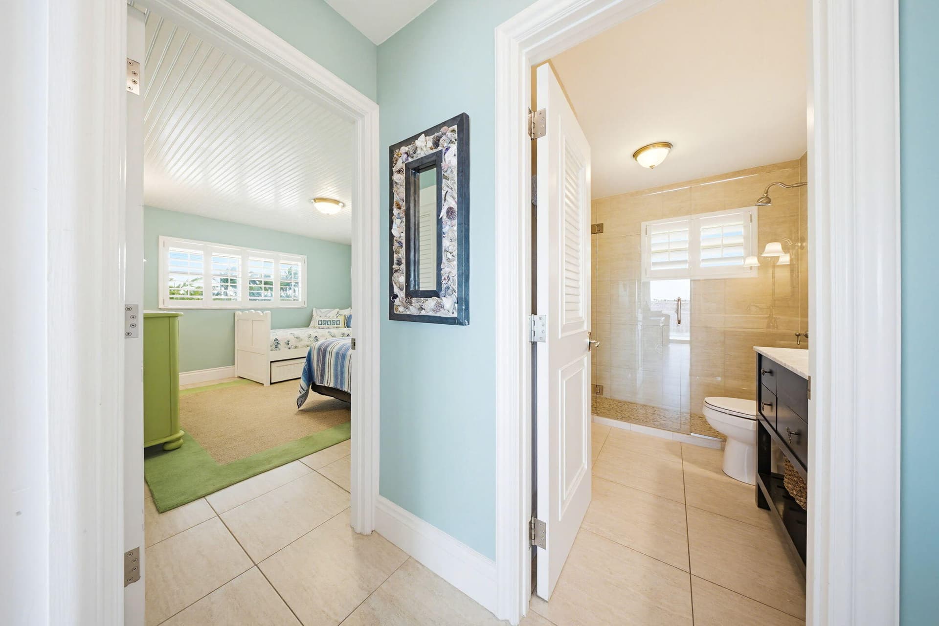 425 Harbour Drive photo 22
