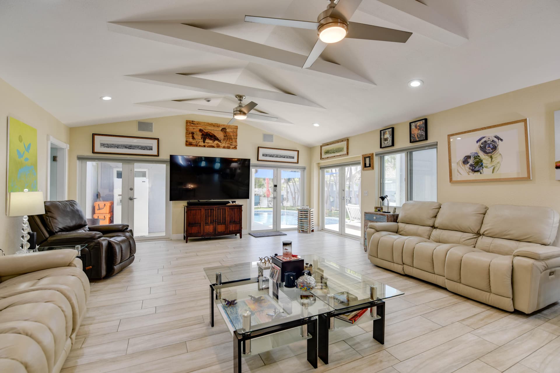 3034 Riviera Drive photo 18