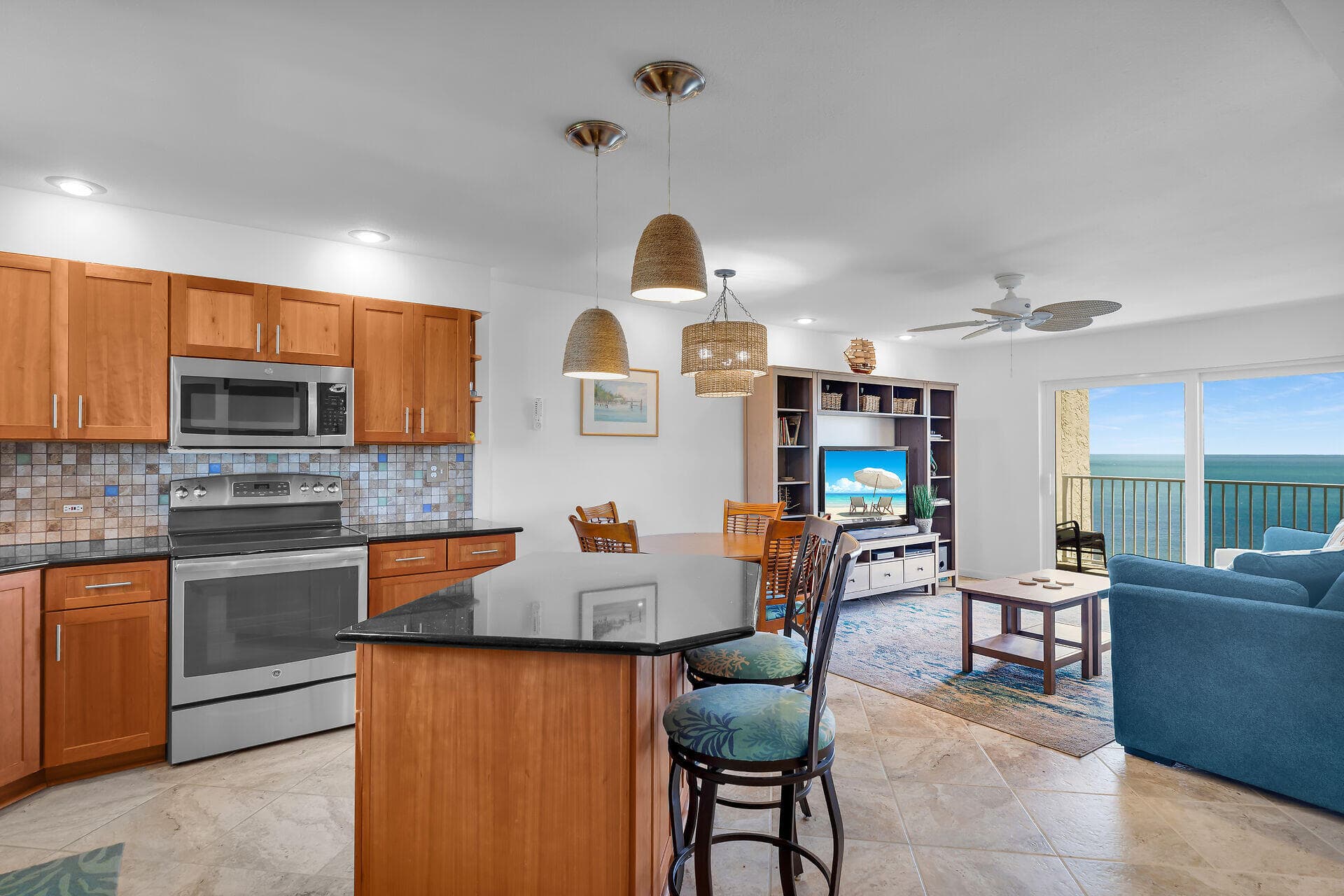 200 Wrenn Street 606 photo 8