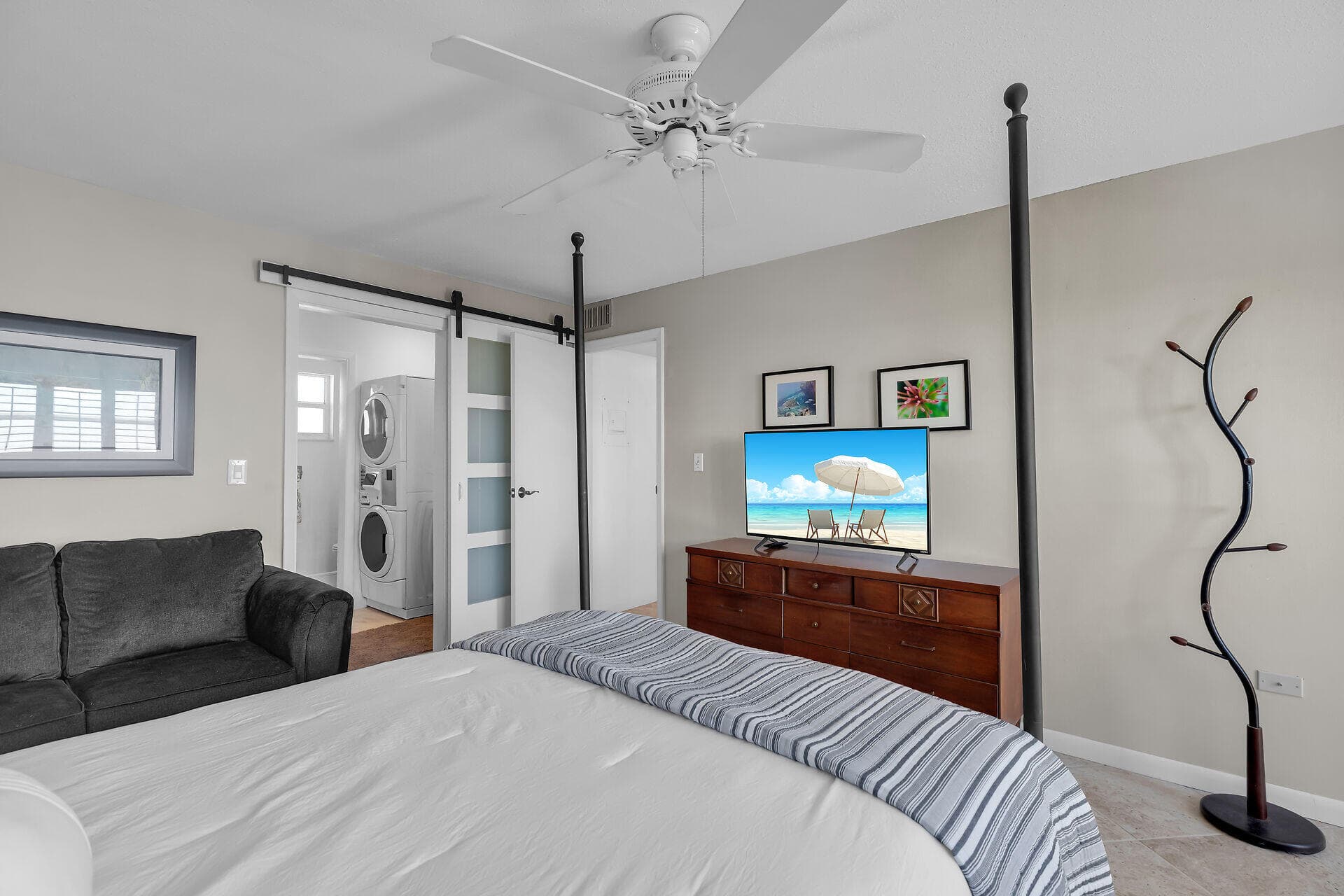 200 Wrenn Street 606 photo 24
