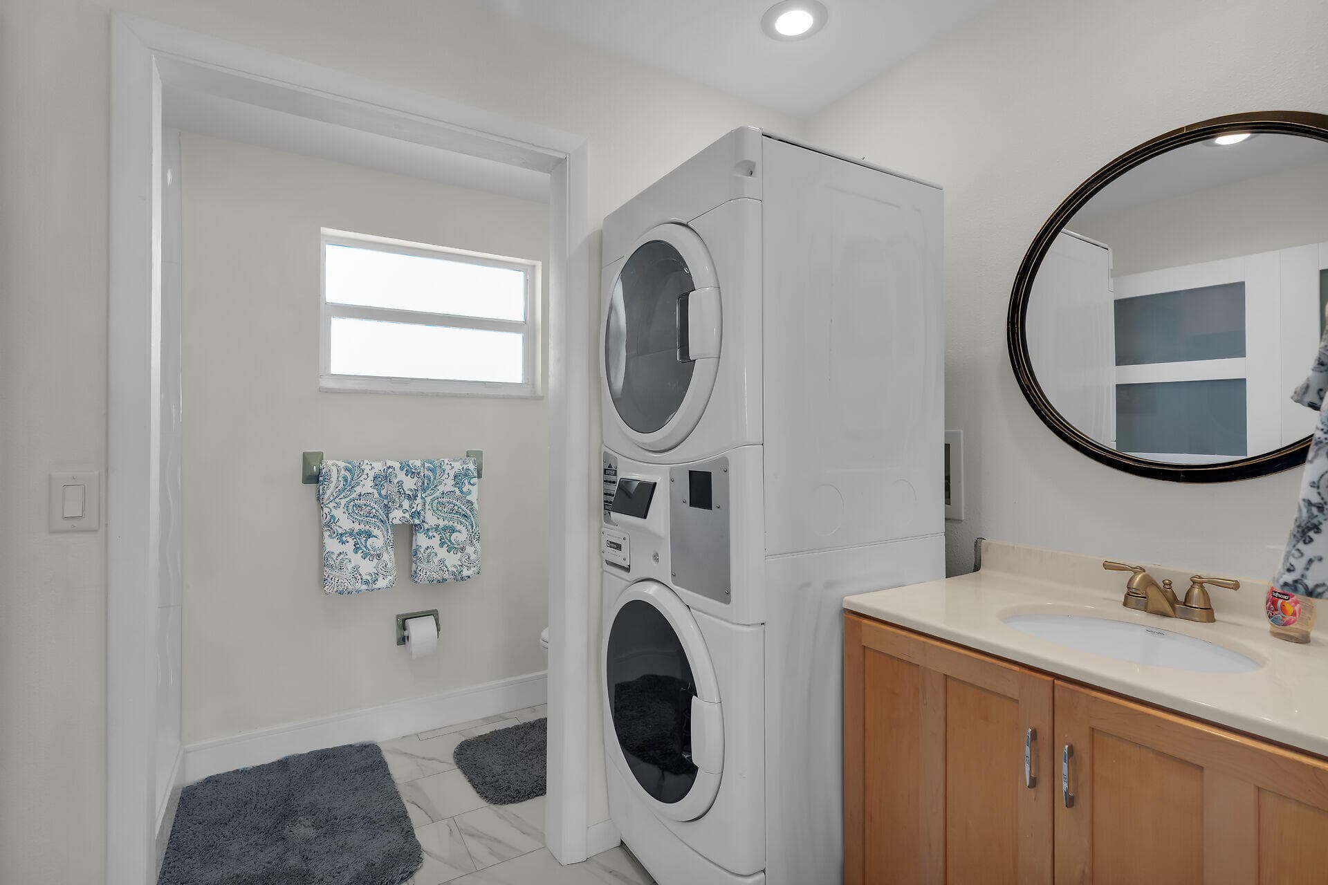200 Wrenn Street 606 photo 25