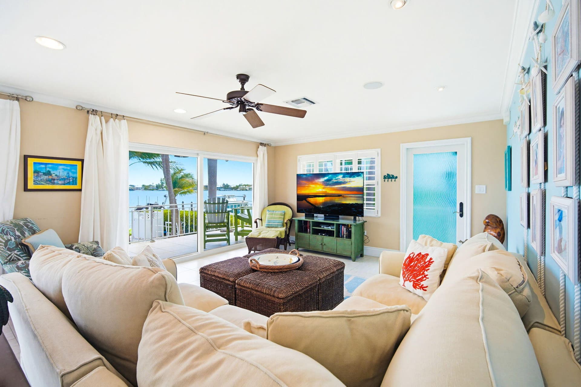 425 Harbour Drive photo 5