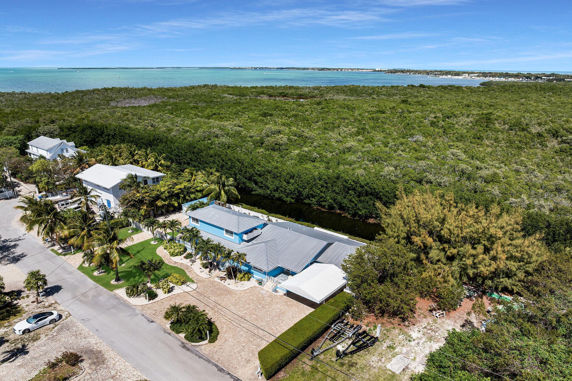 169 Venetian Way photo 3