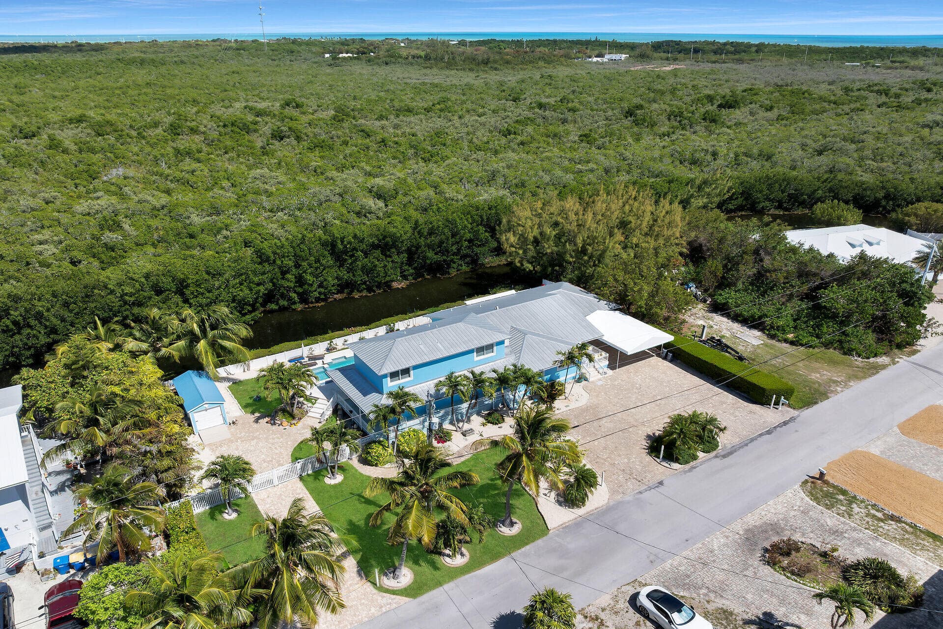 169 Venetian Way photo 4