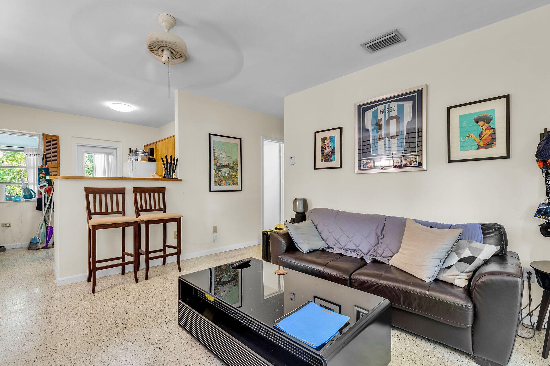 230 Apache Street photo 18