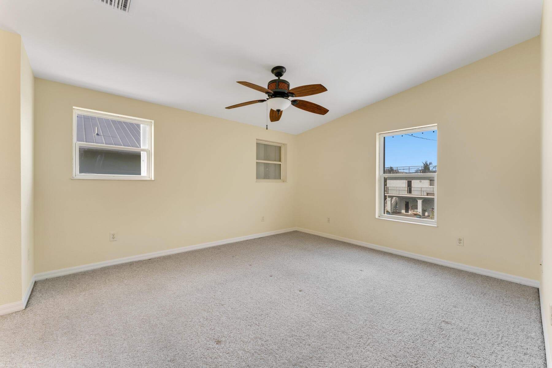113 Snapper Creek Drive photo 8