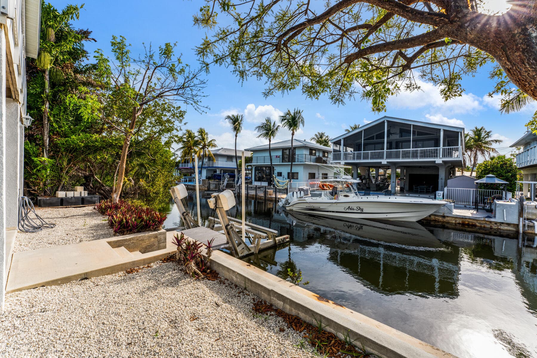 113 Snapper Creek Drive photo 5