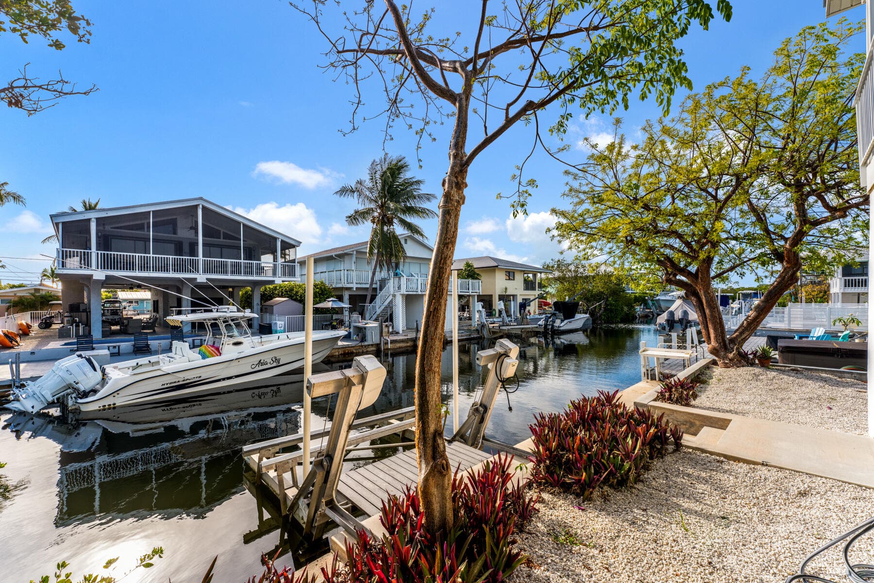113 Snapper Creek Drive photo 23