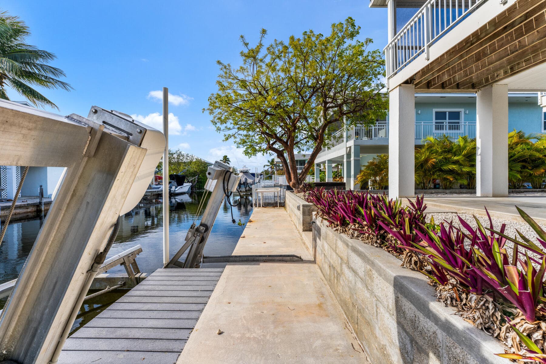 113 Snapper Creek Drive photo 24
