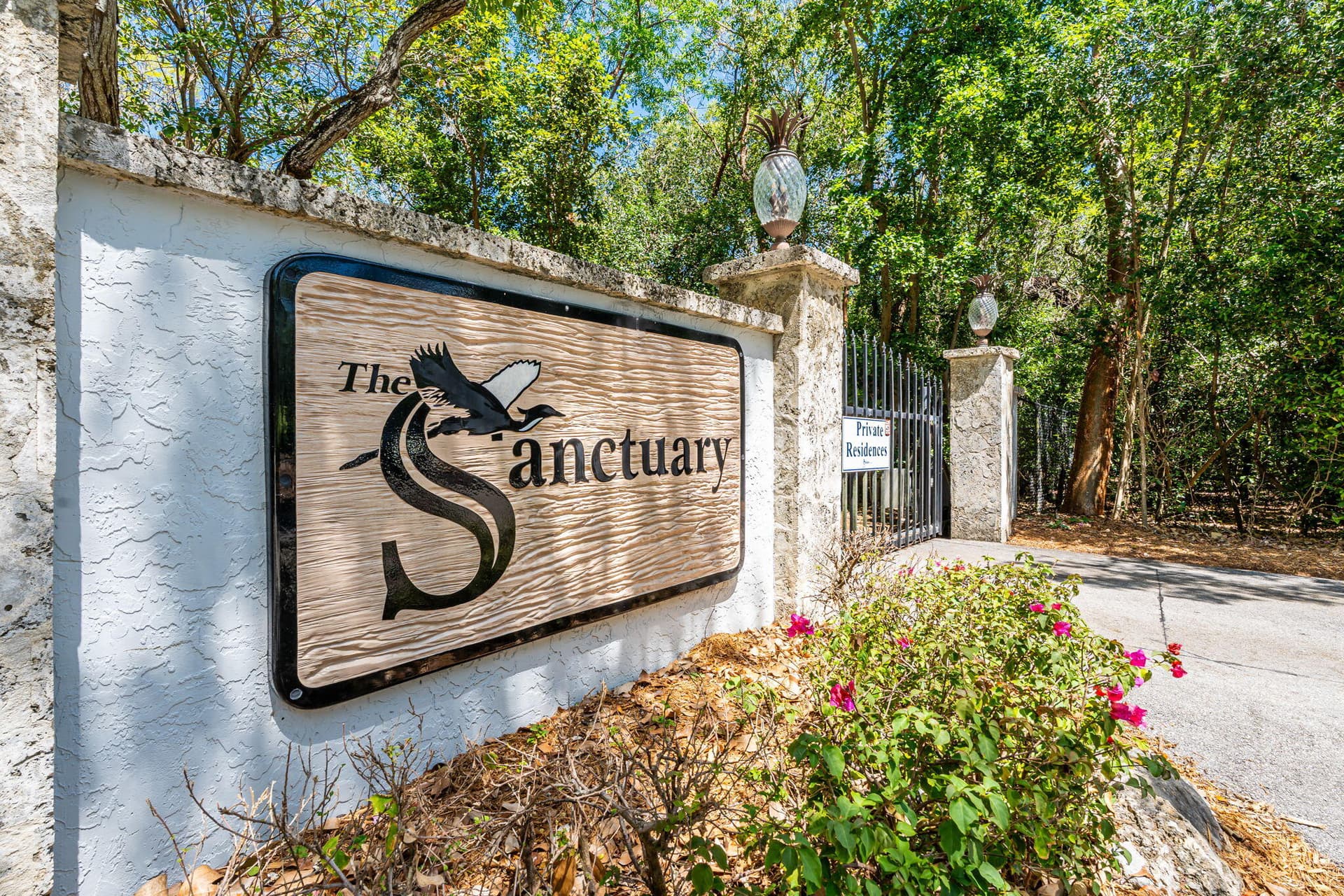 209 Sanctuary Drive 209 photo 4