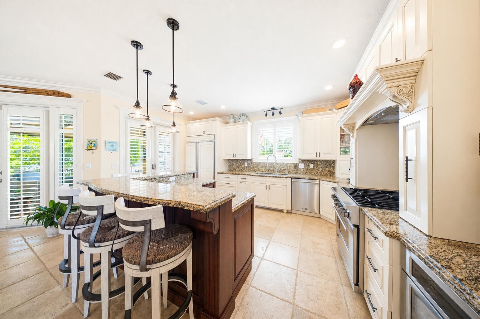21090 5Th Avenue photo 14