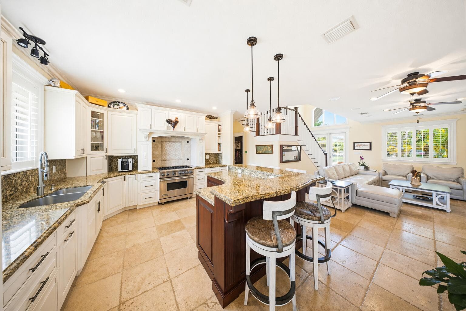 21090 5Th Avenue photo 15