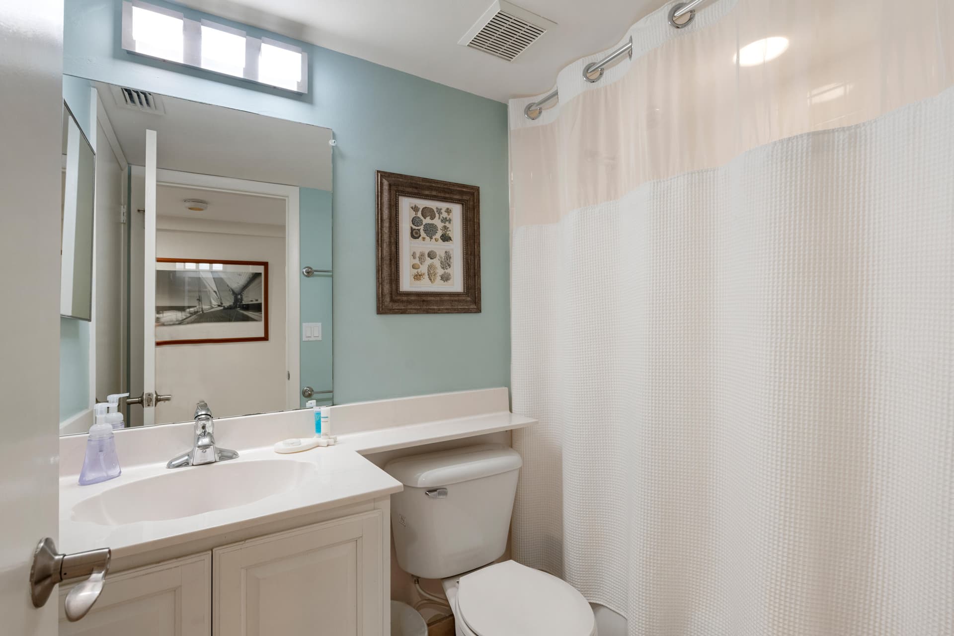 500 Burton Drive 4416 photo 17
