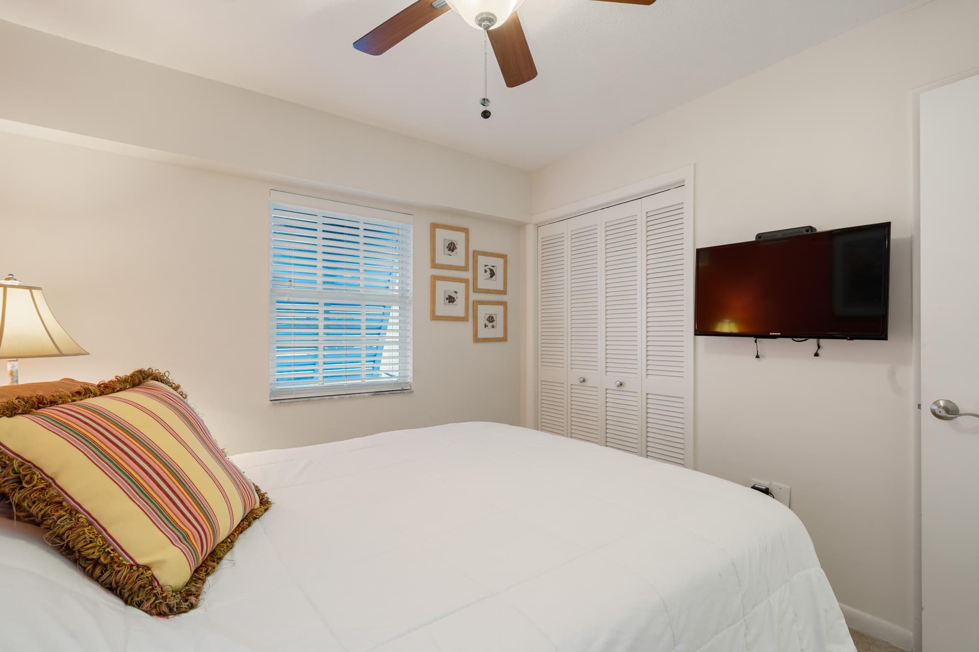 500 Burton Drive 4416 photo 15