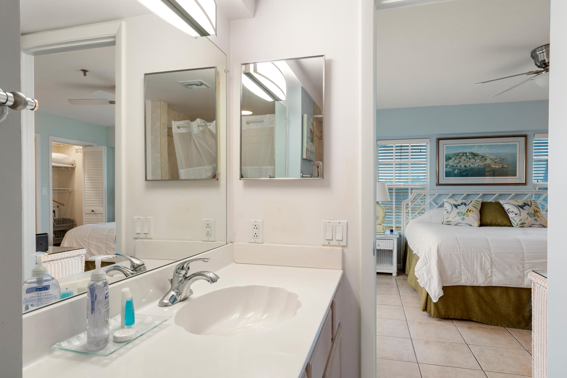 500 Burton Drive 4416 photo 11