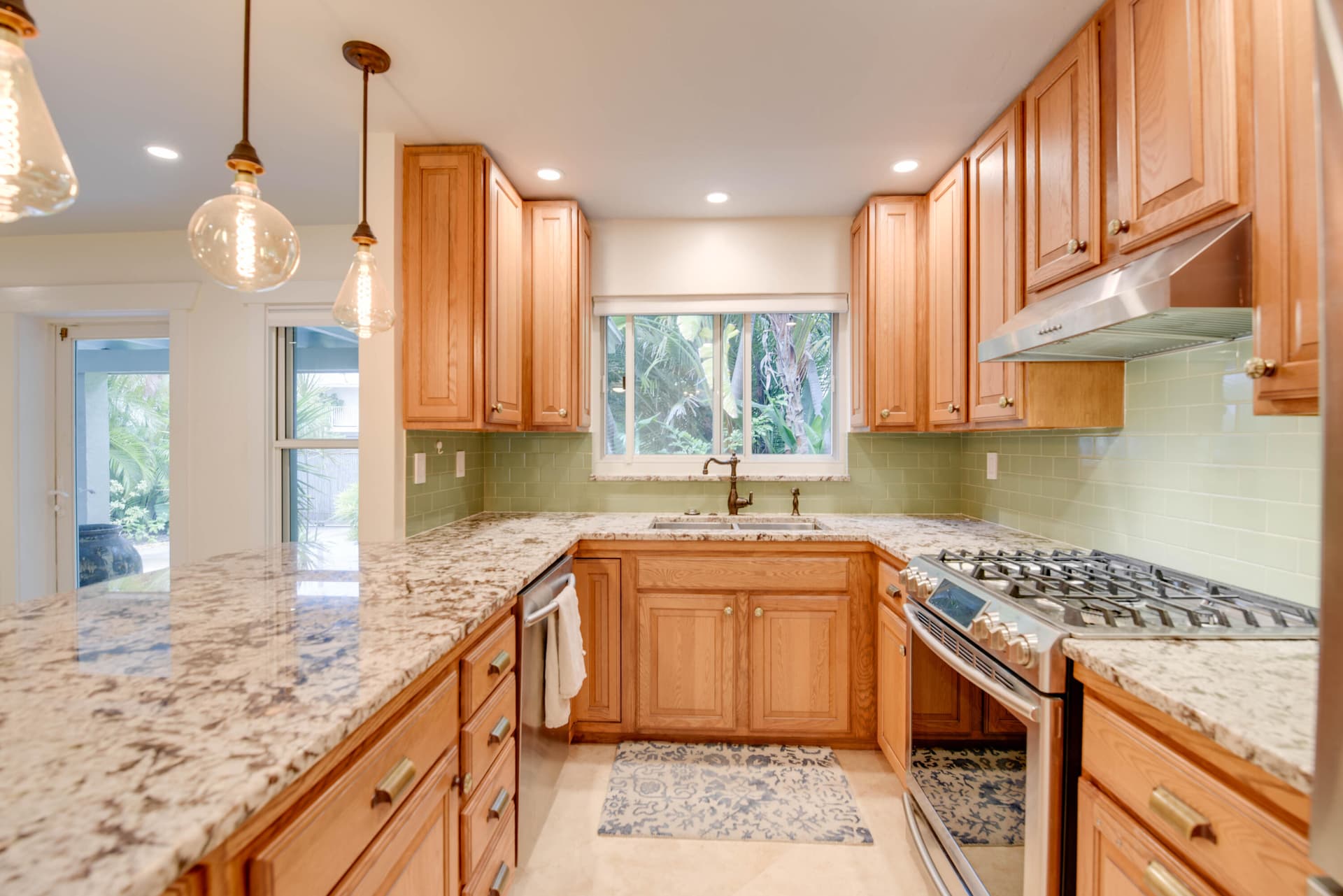 3108 Riviera Drive photo 9