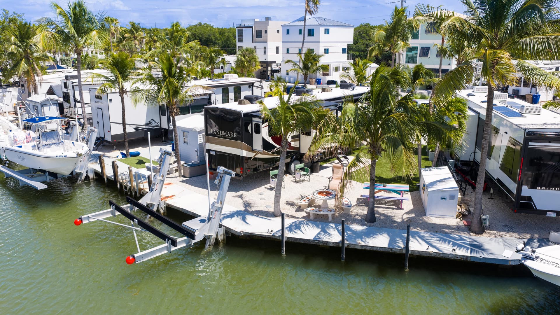 325 Calusa Street 222 photo 10