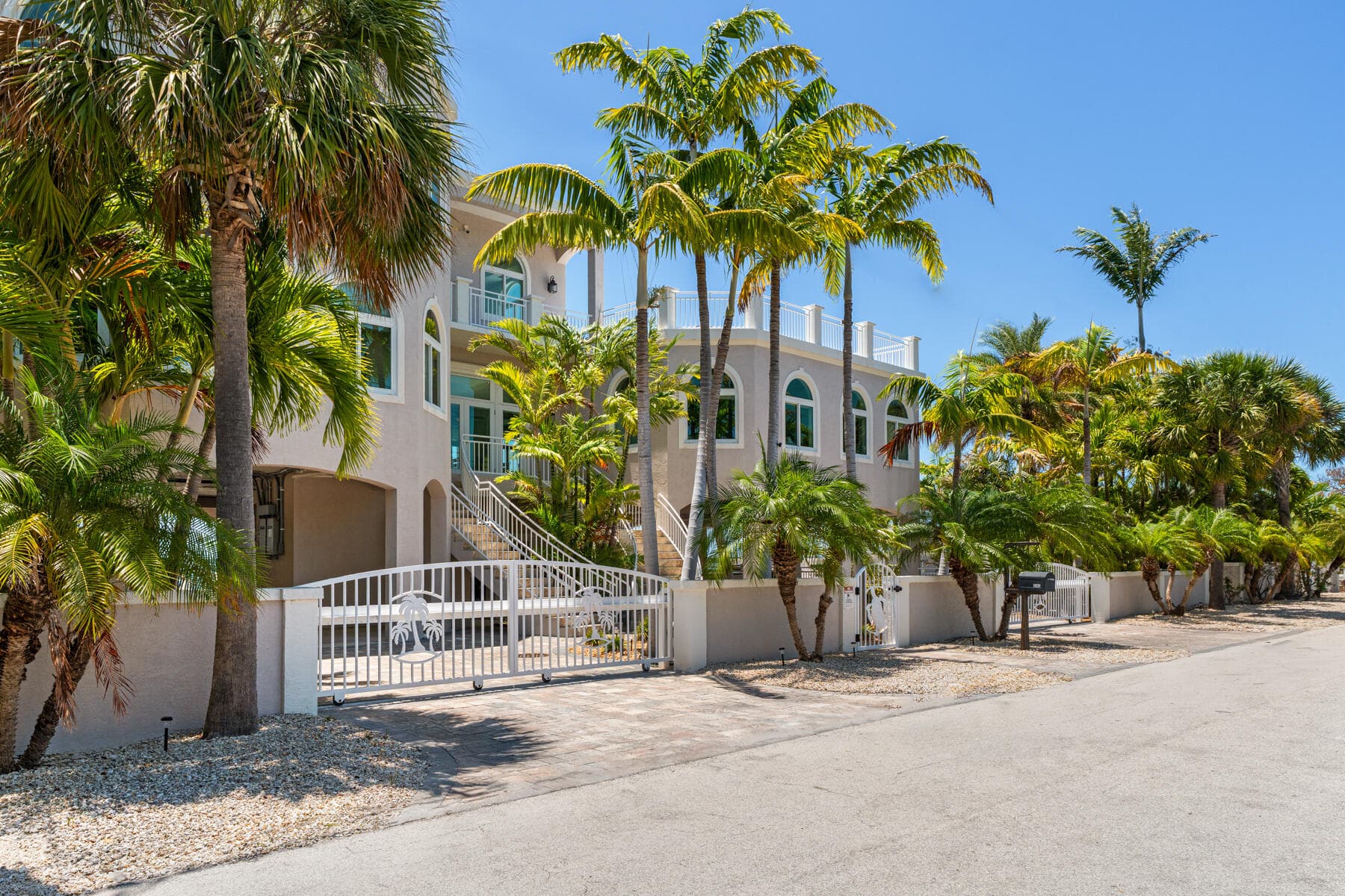 3742 Seagrape St photo 24