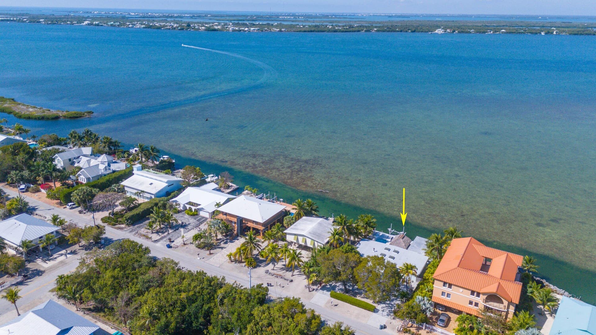 1136 W Shore Drive photo 4