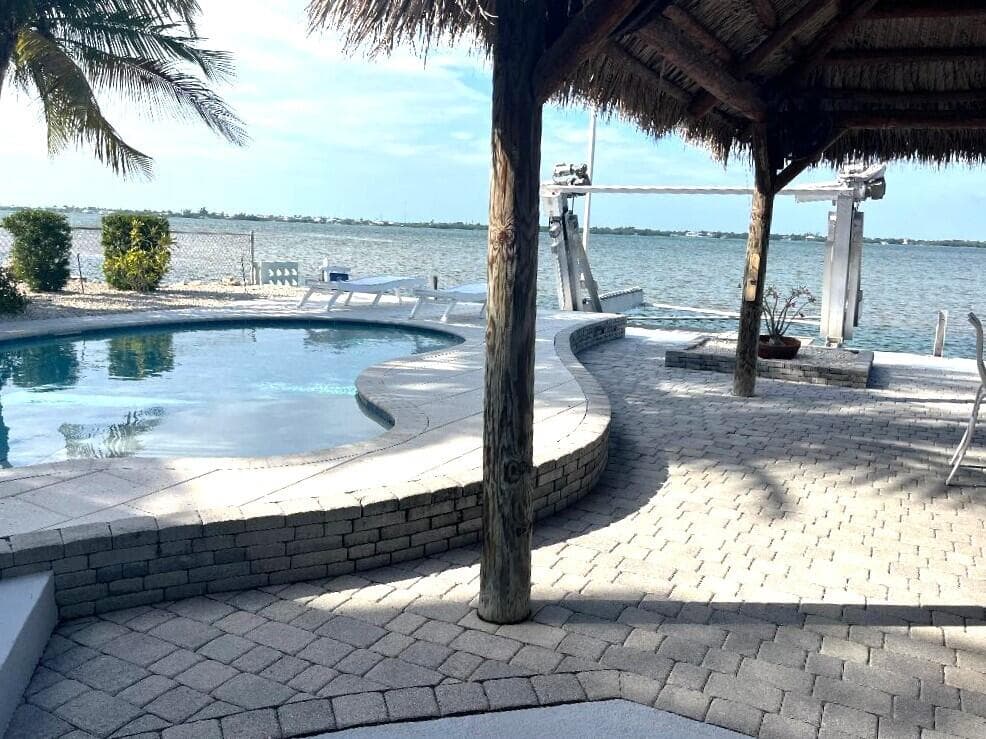 1136 W Shore Drive photo 13