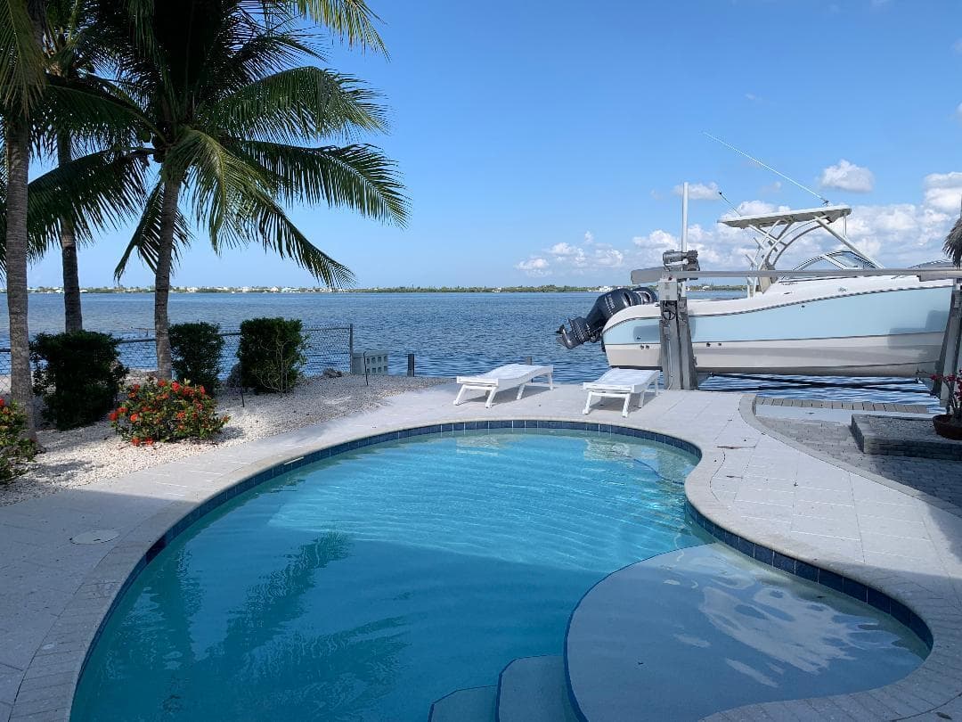 1136 W Shore Drive photo 16