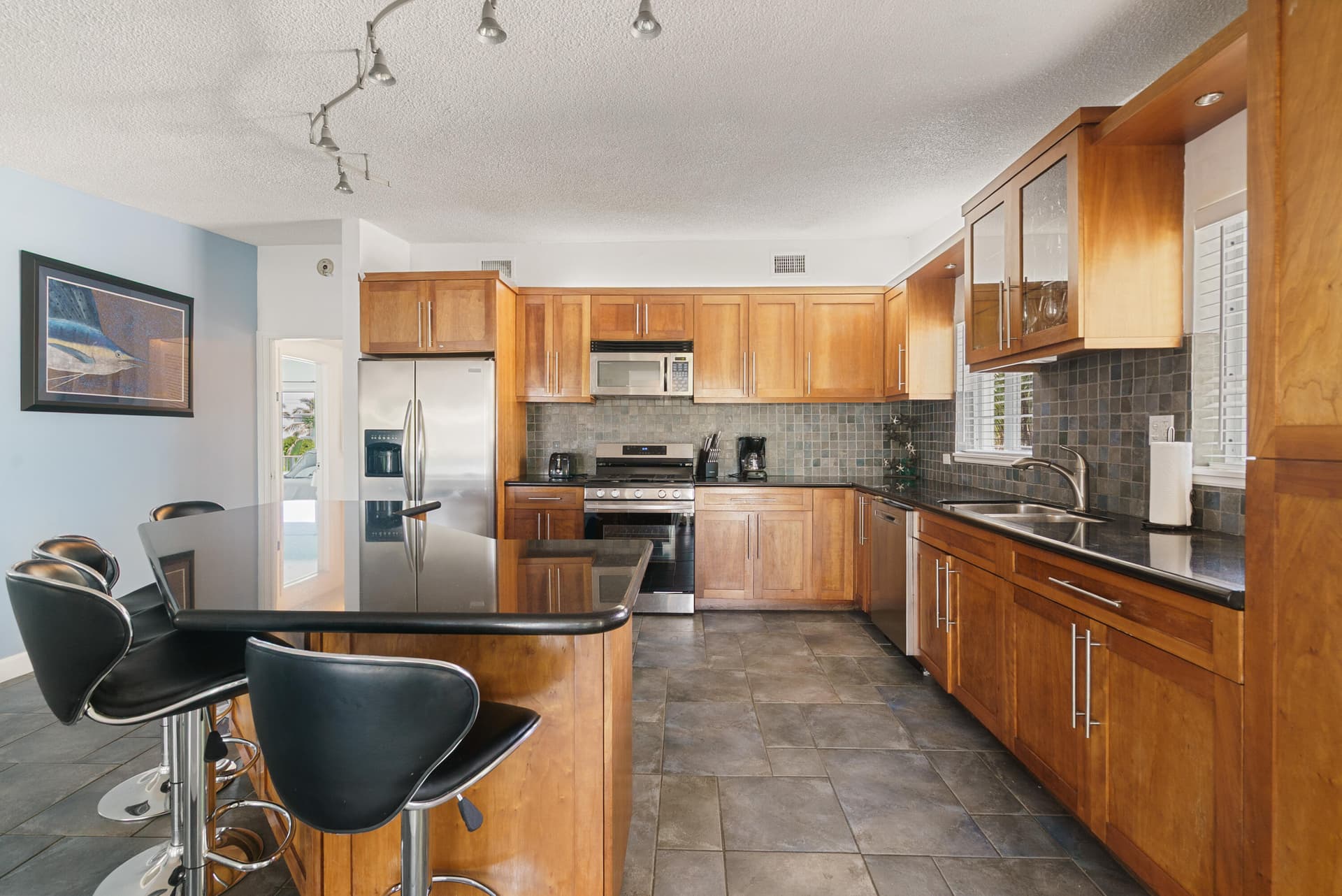 189 Ocean Drive photo 18