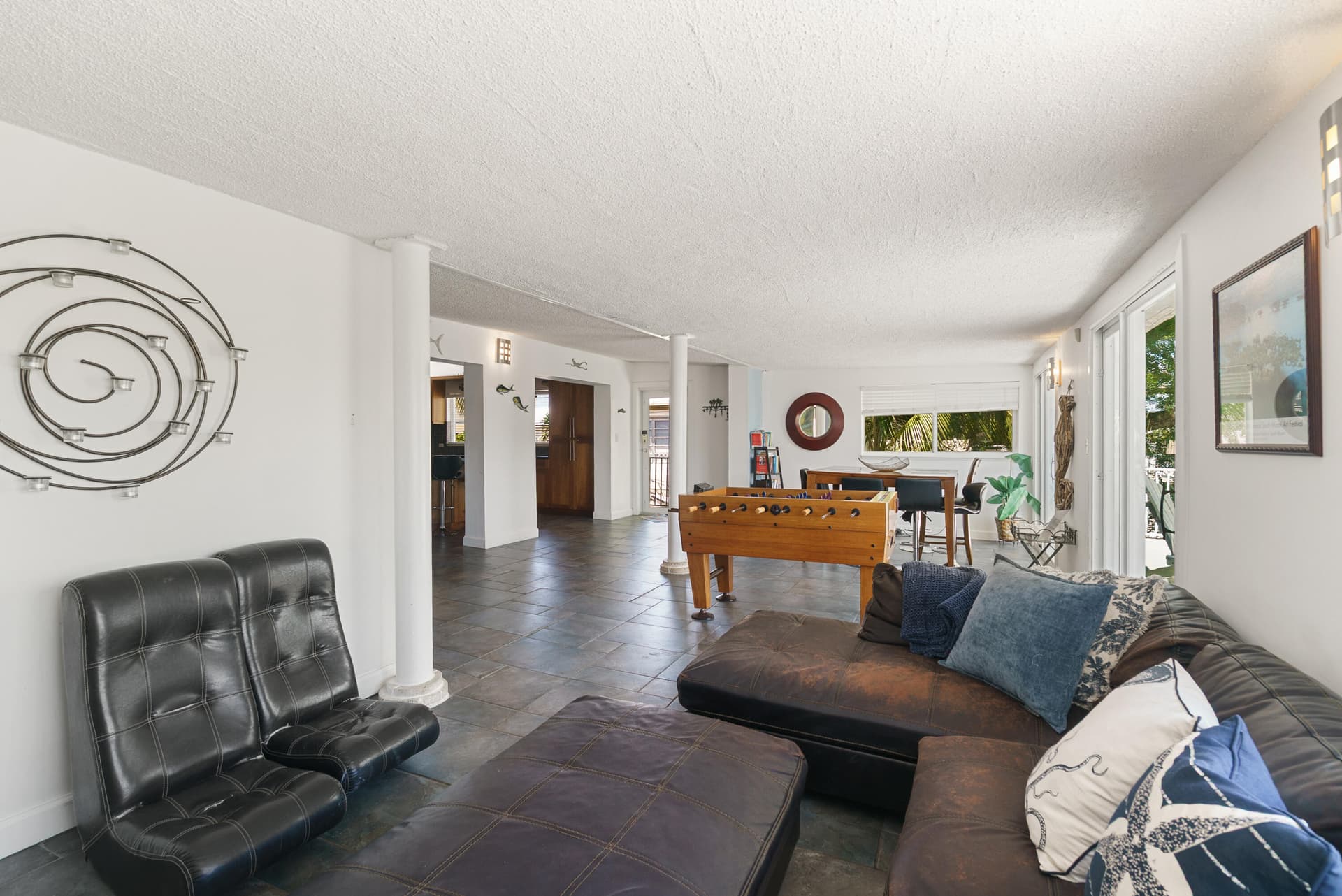 189 Ocean Drive photo 25