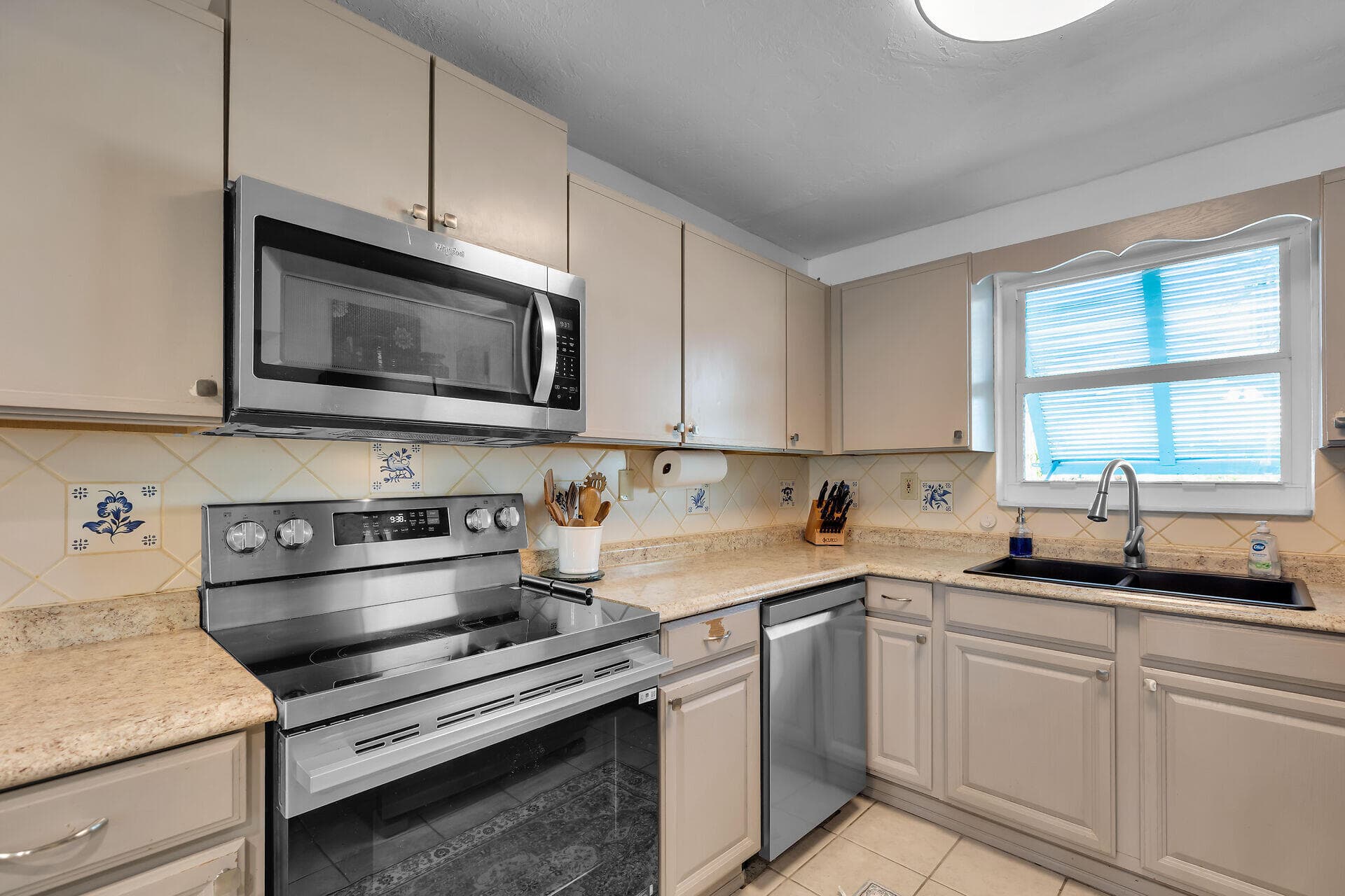 190 10Th Street 190 photo 11