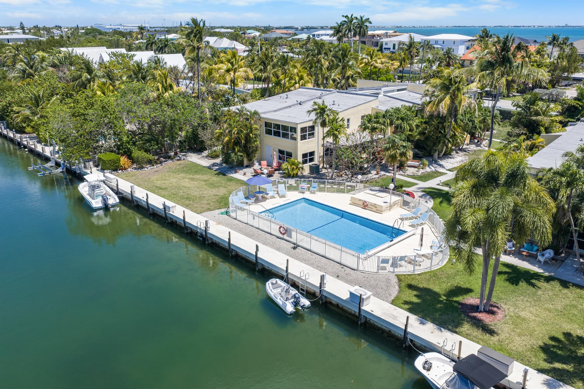 591 Sombrero Beach Road APT 1B photo 24