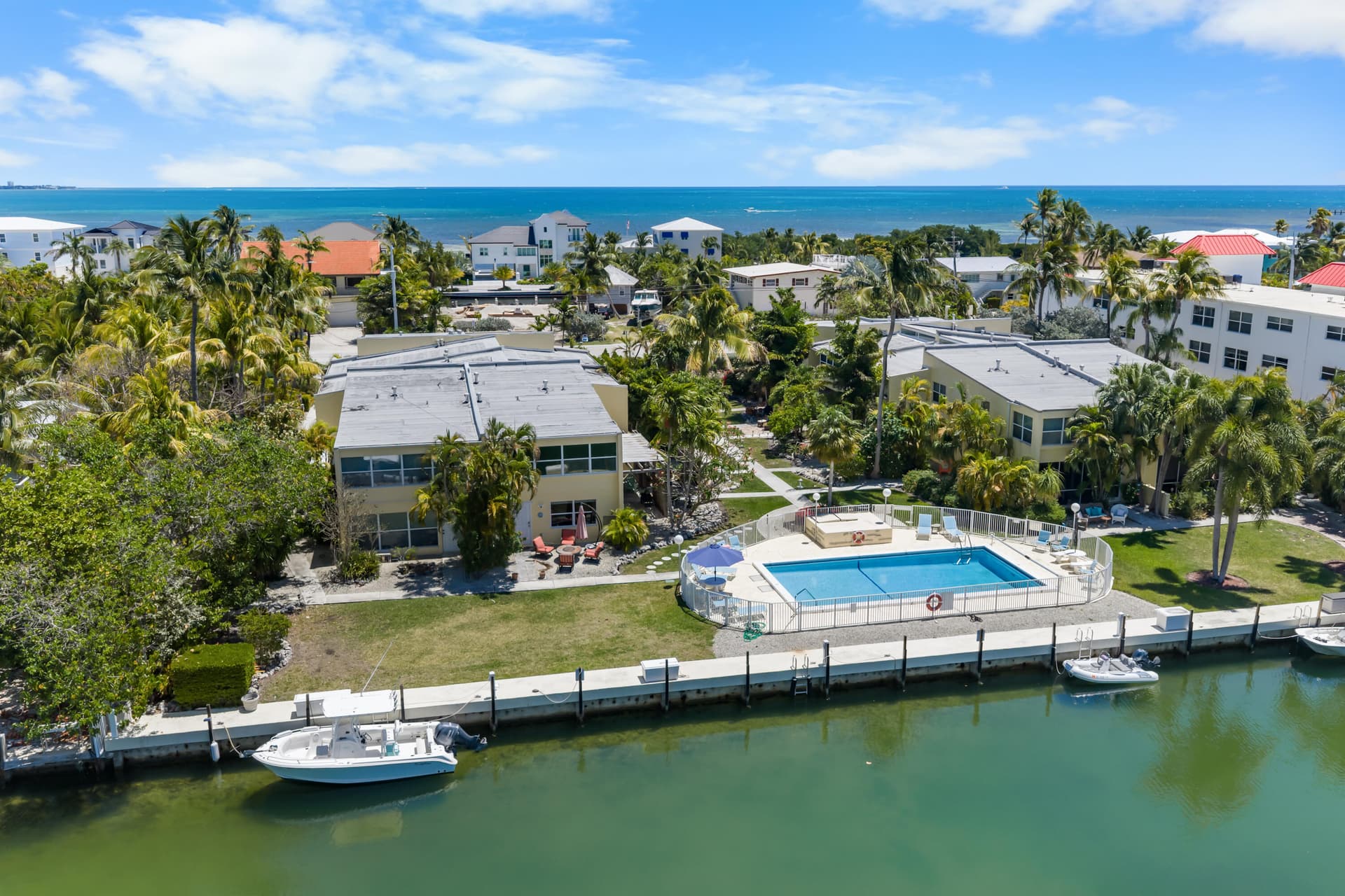 591 Sombrero Beach Road APT 1B photo 1