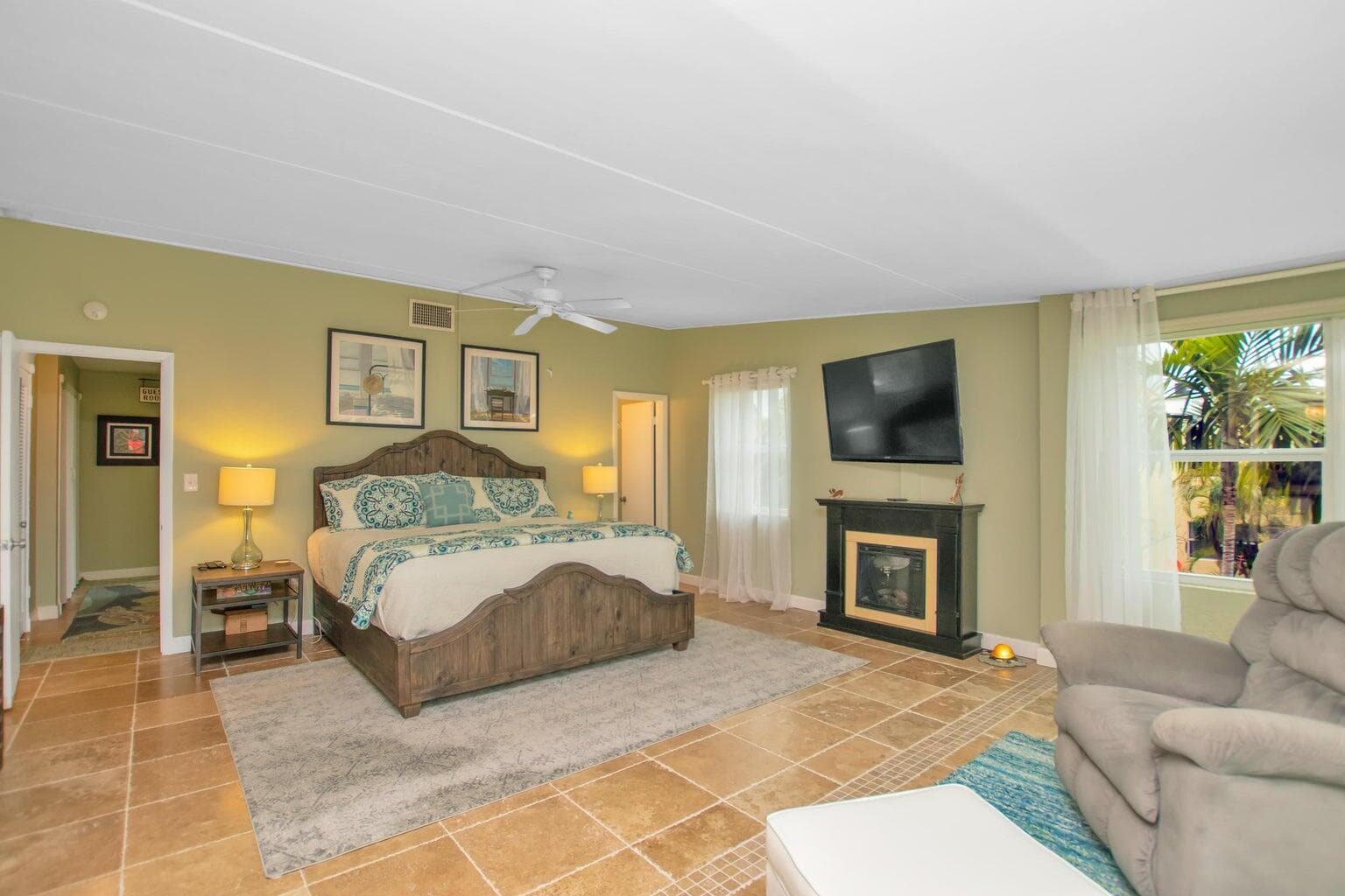 591 Sombrero Beach Road APT 1B photo 15