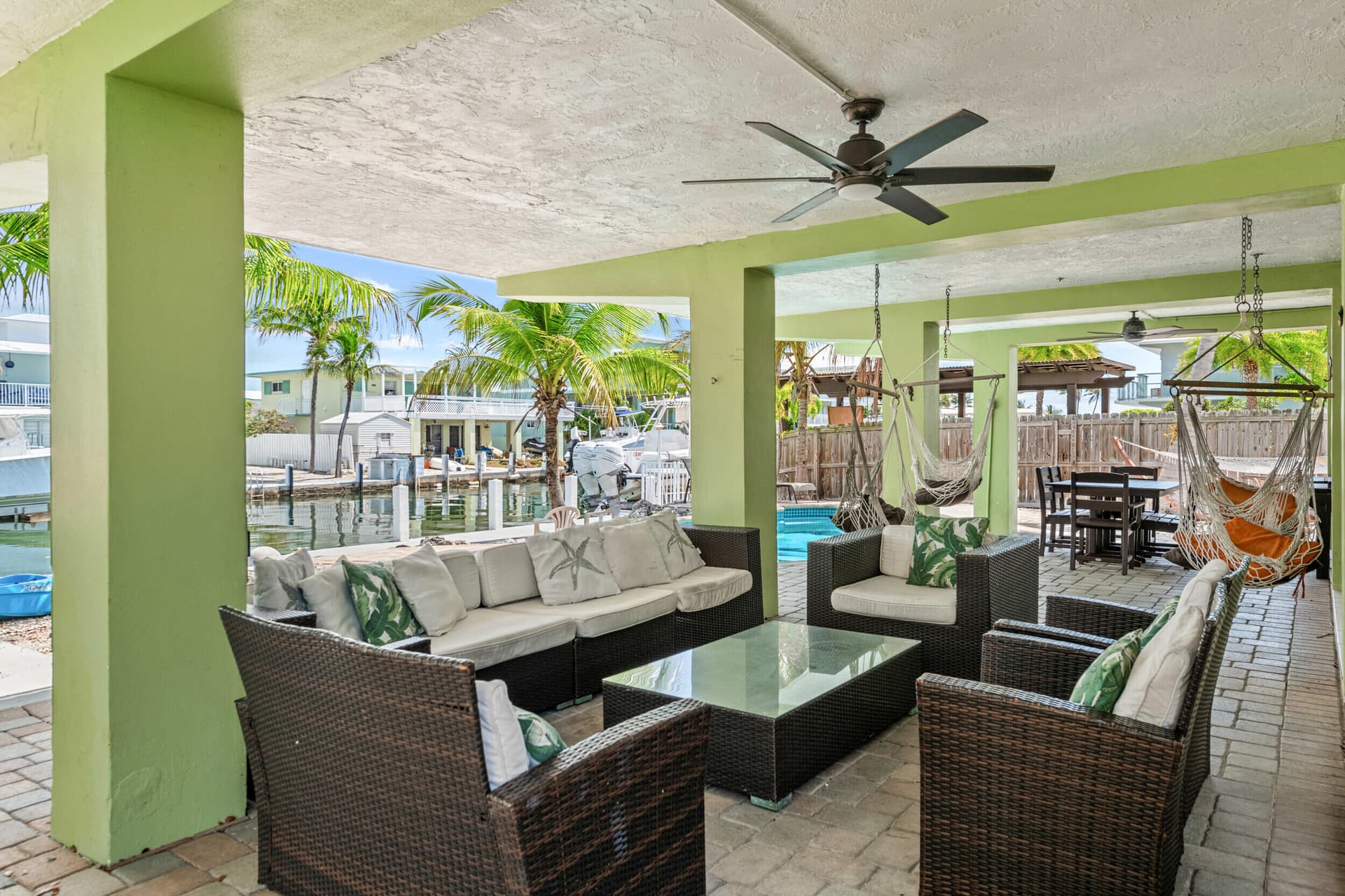 189 Ocean Drive photo 9