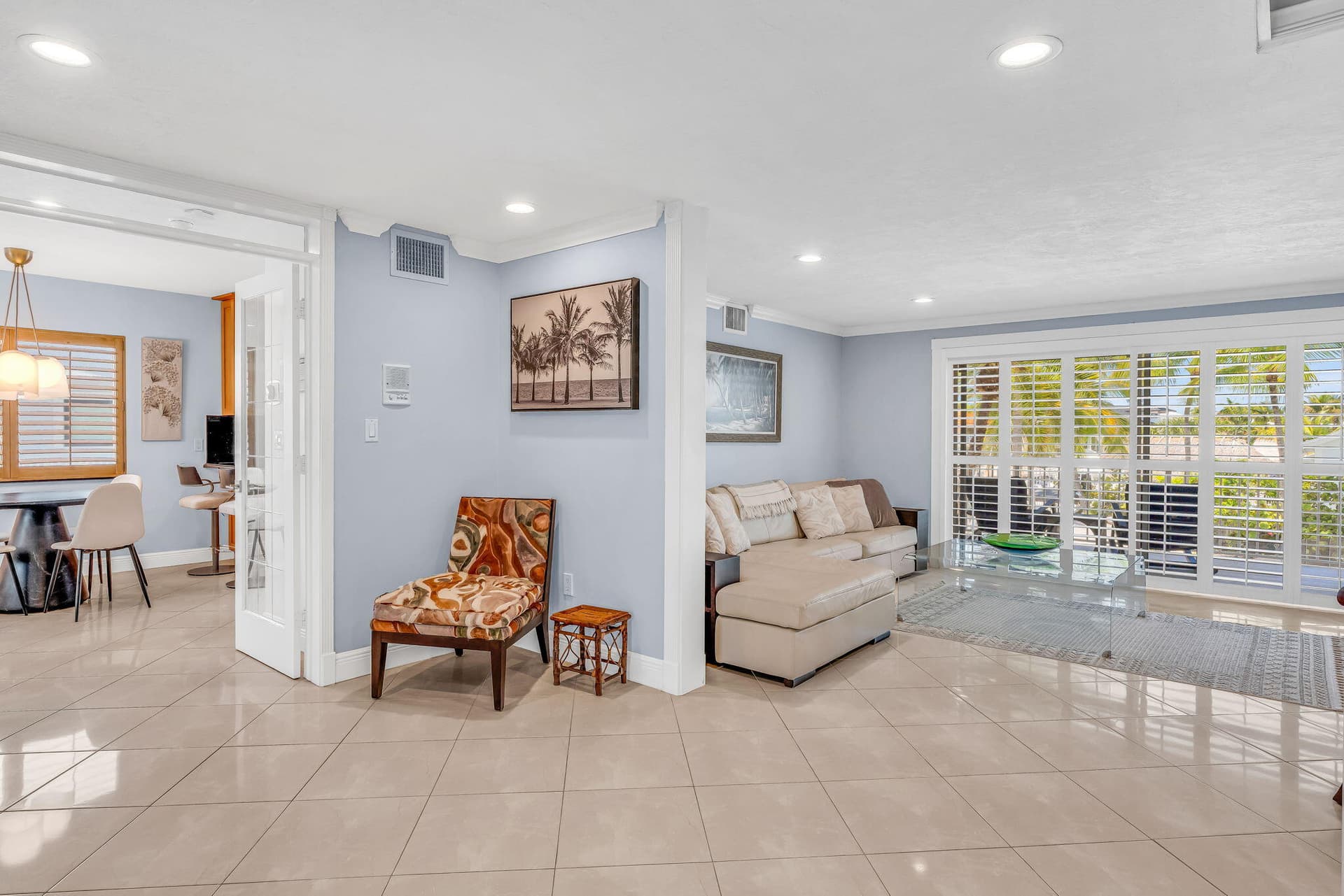 437 Laguna Avenue photo 8