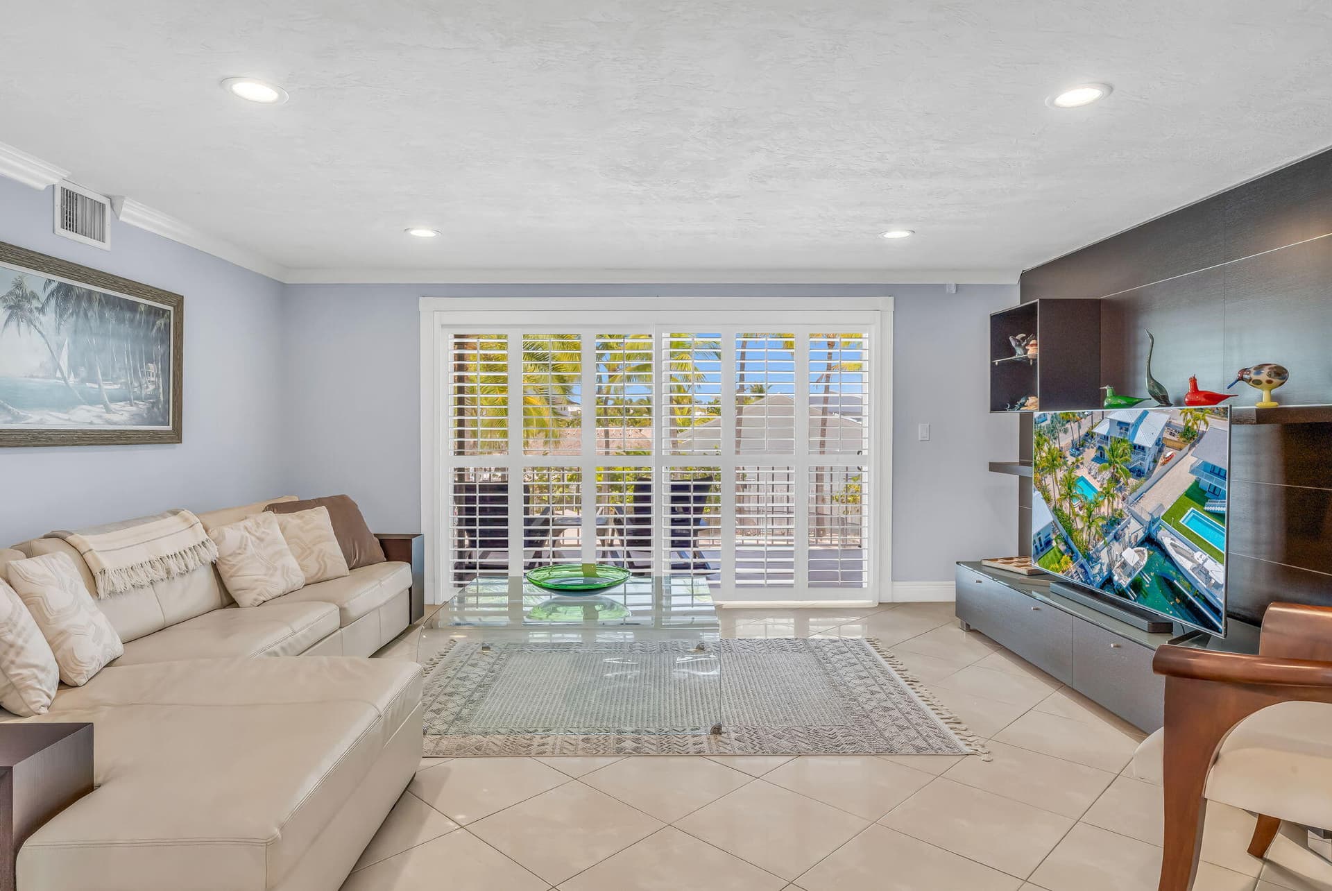 437 Laguna Avenue photo 9