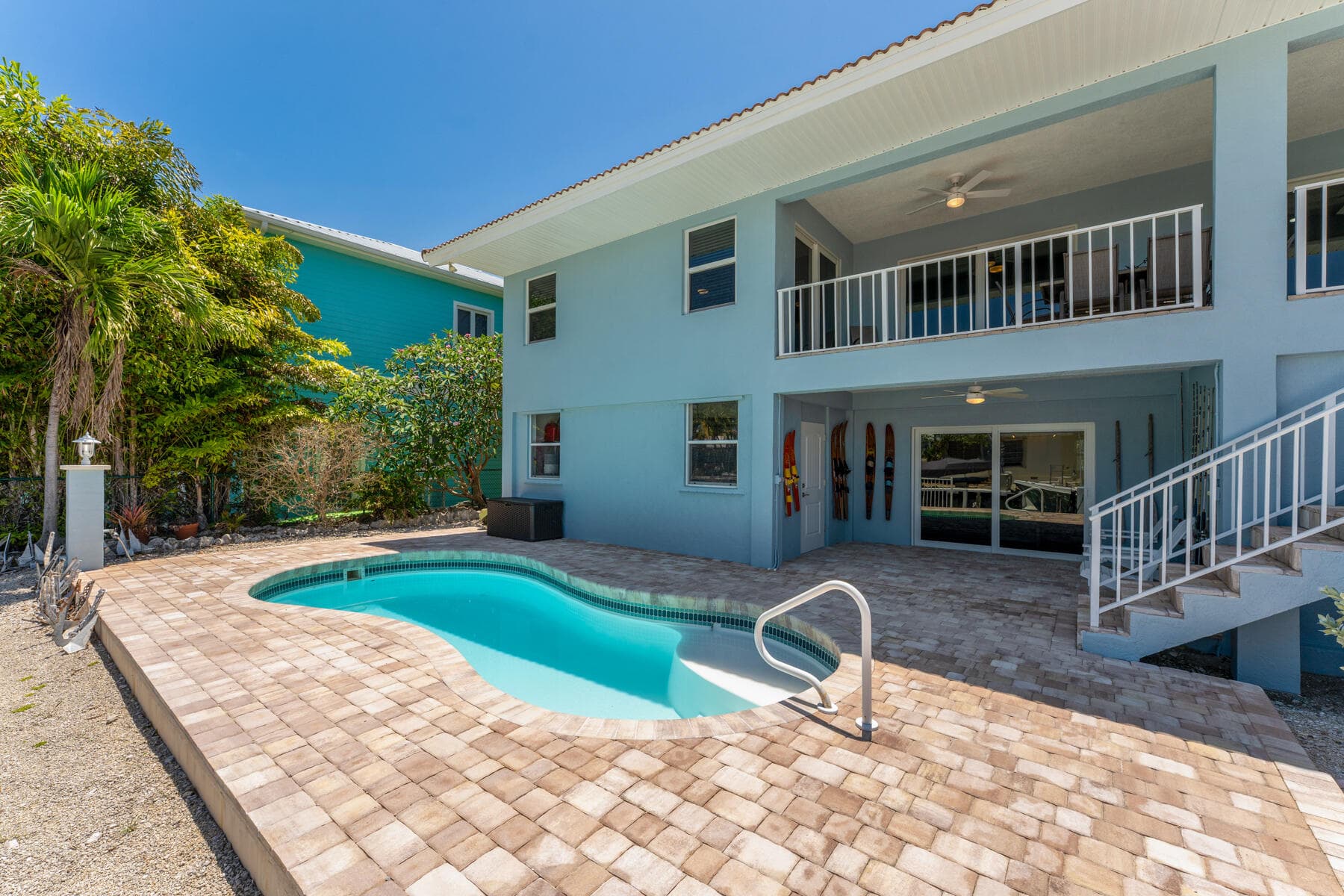 112 Bruce Court photo 4