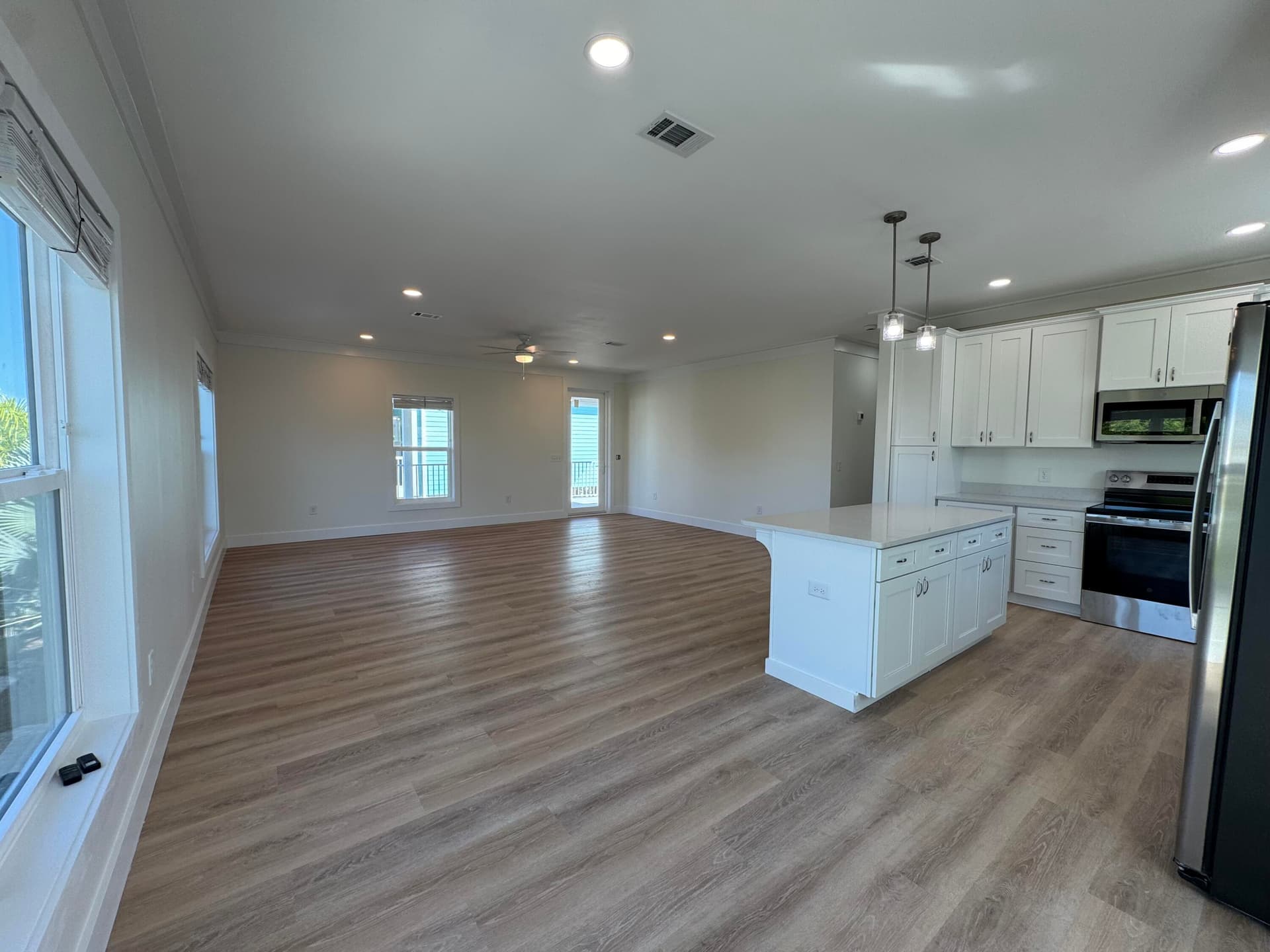 27215 Mariposa Road photo 11