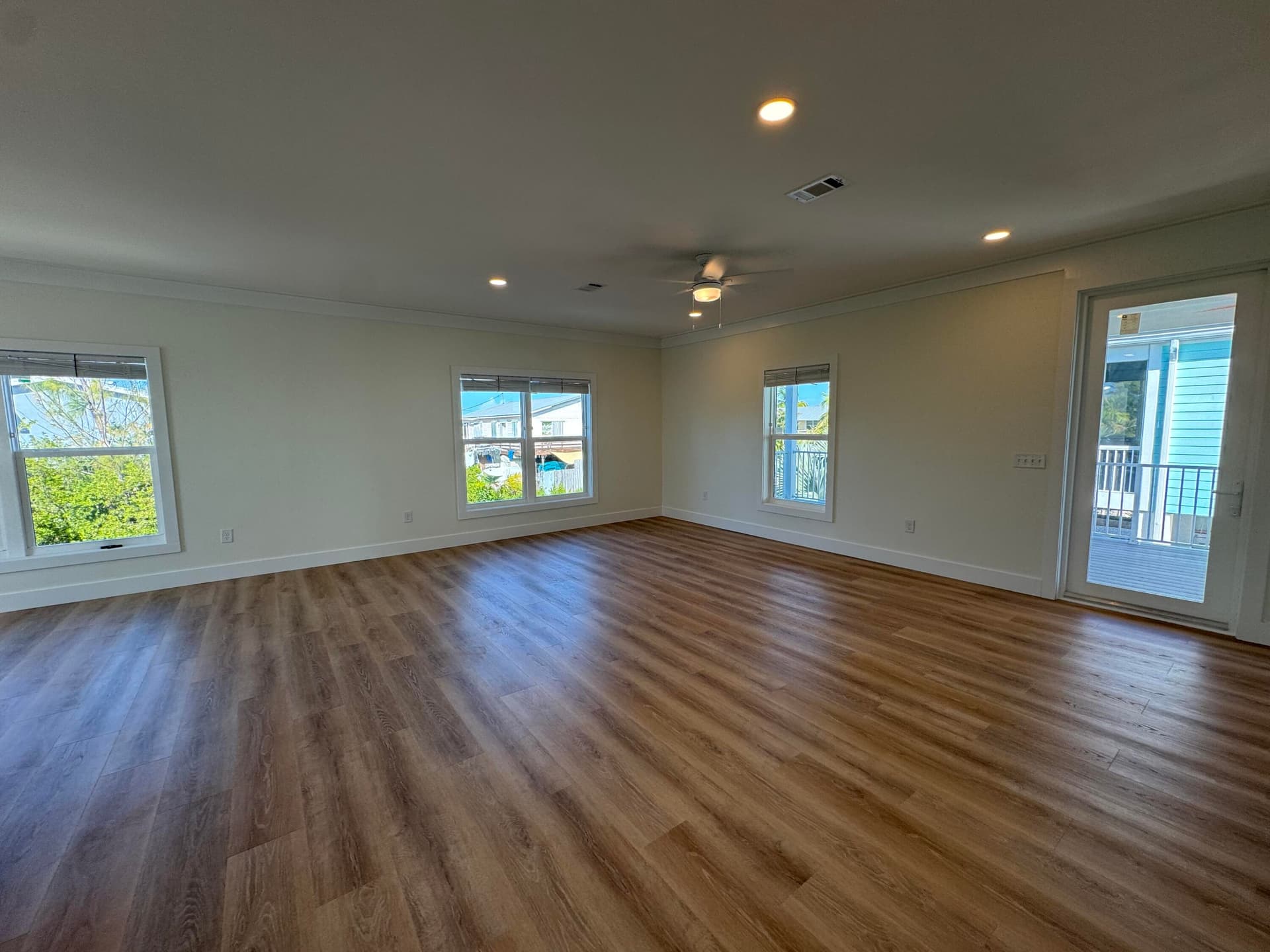 27215 Mariposa Road photo 10