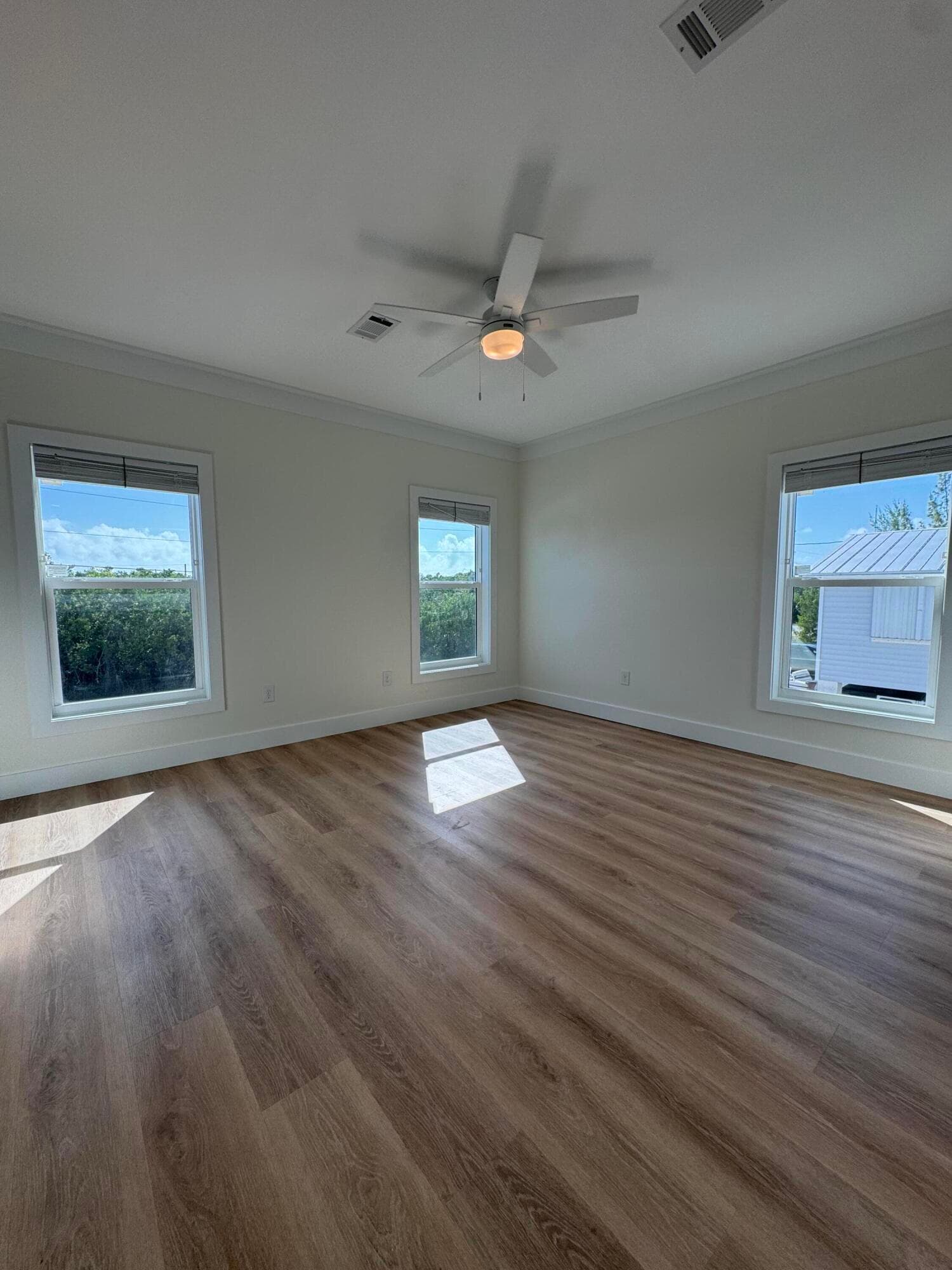 27215 Mariposa Road photo 16