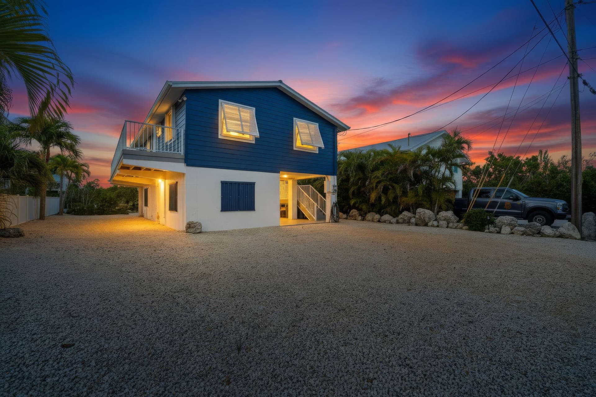 3674 S Seas Street photo 1