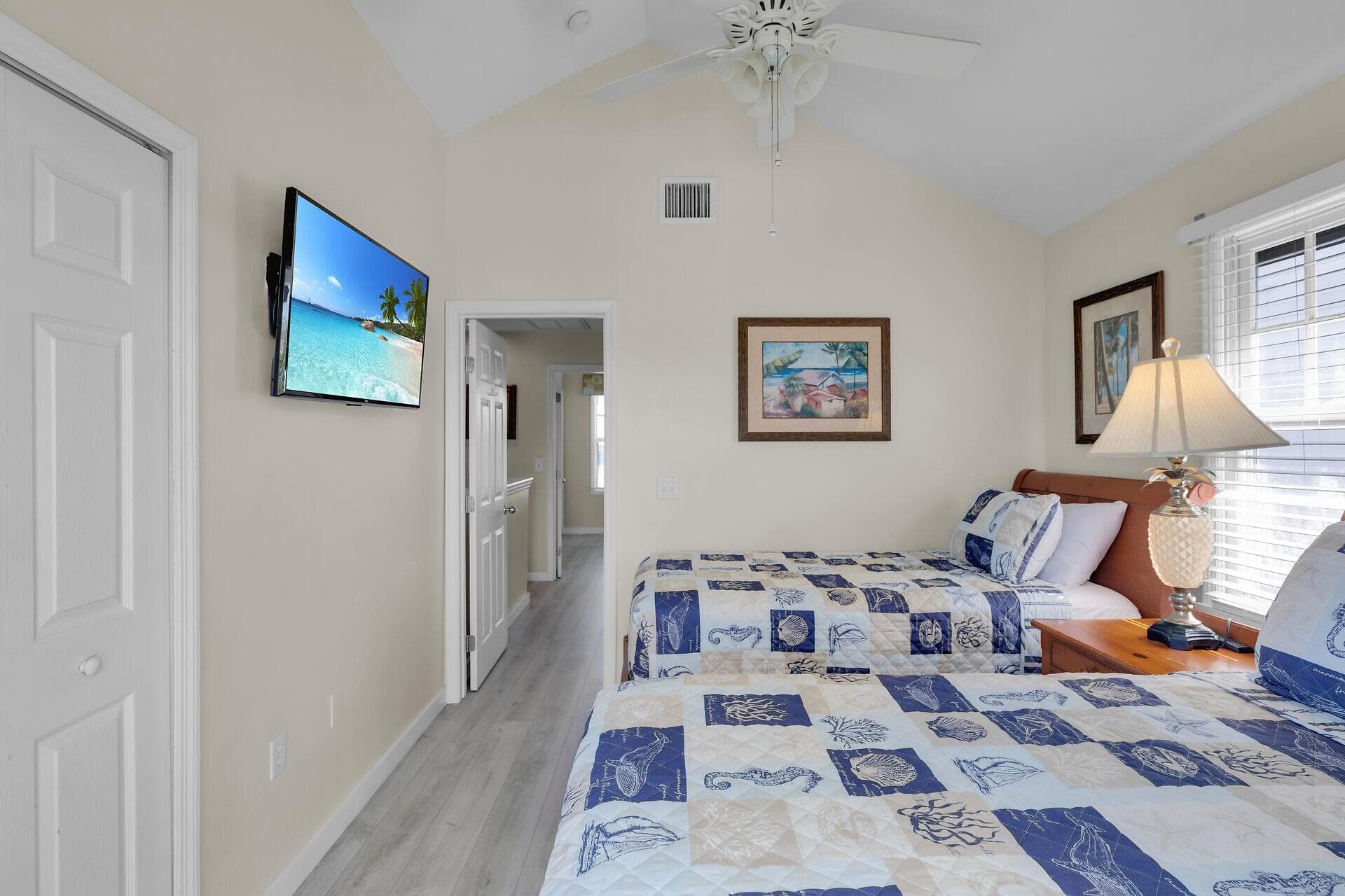 7005 Harbor Village Drive photo 25