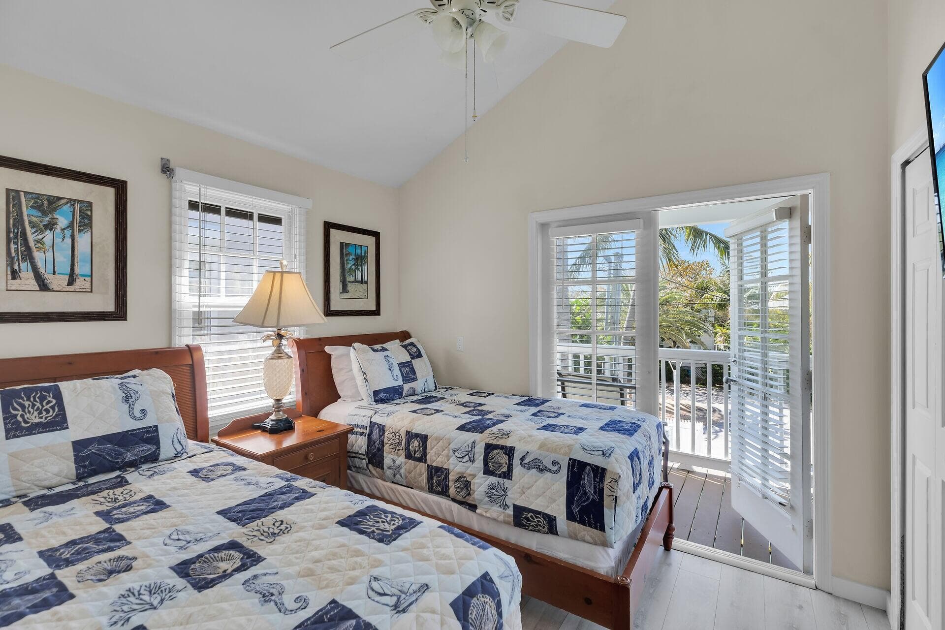 7005 Harbor Village Drive photo 23