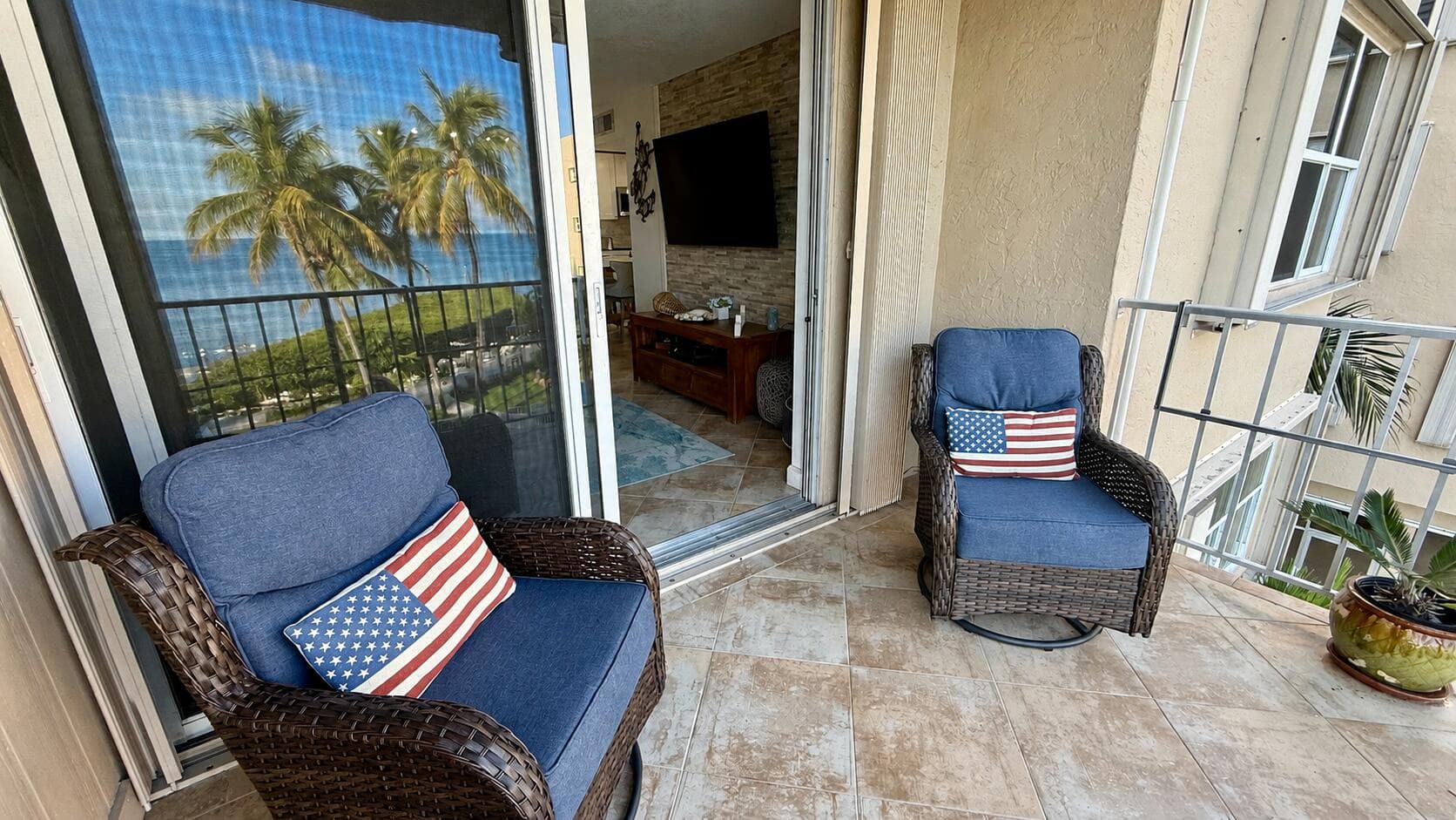 88500 Overseas Highway APT 317 photo 4