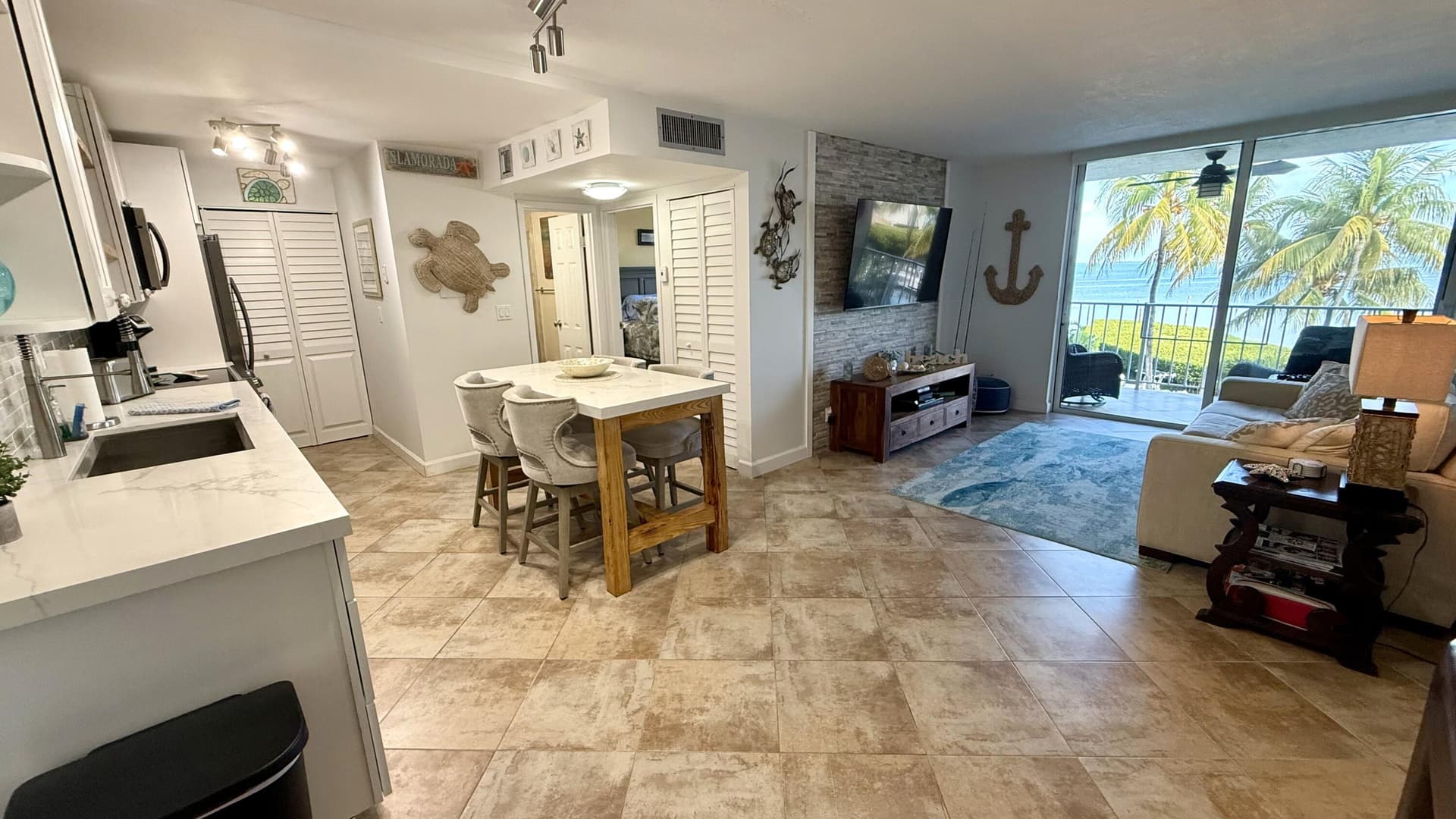 88500 Overseas Highway APT 317 photo 2