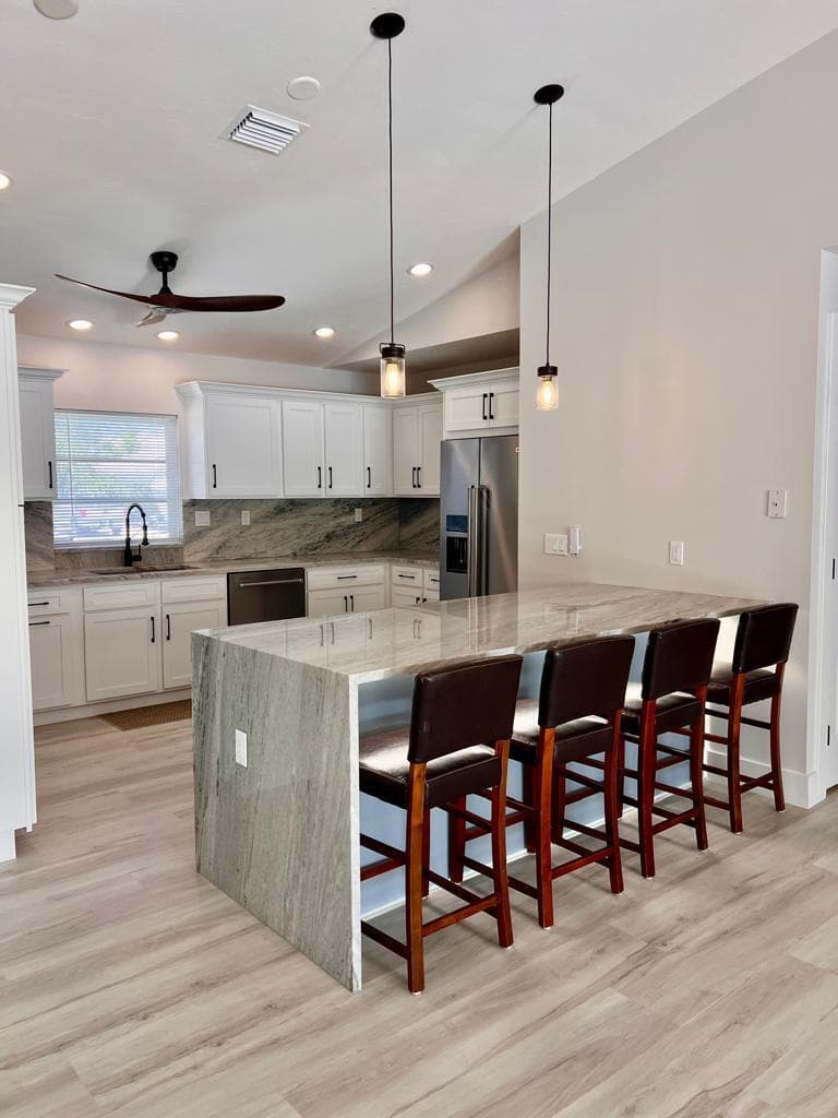 641 12th Street photo 11