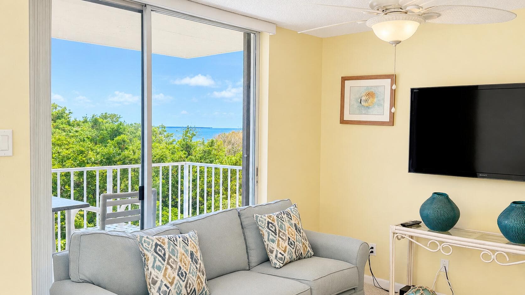 88500 Overseas Highway APT 424 photo 2