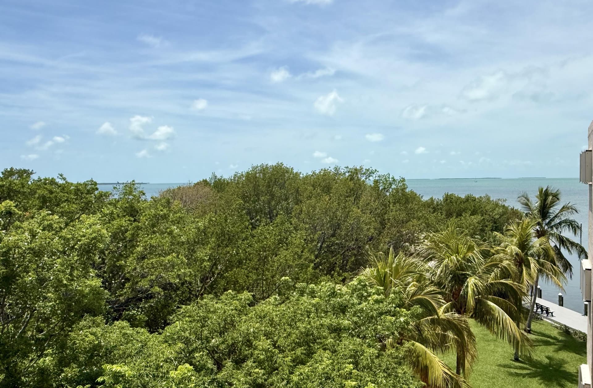 88500 Overseas Highway APT 424 photo 4