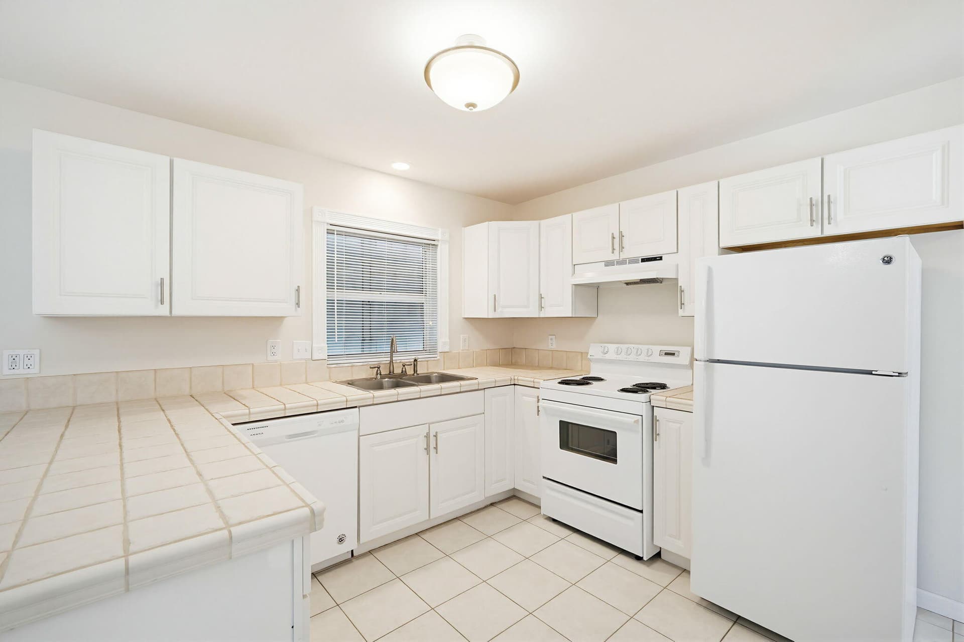 17286 Jamaica Lane photo 12