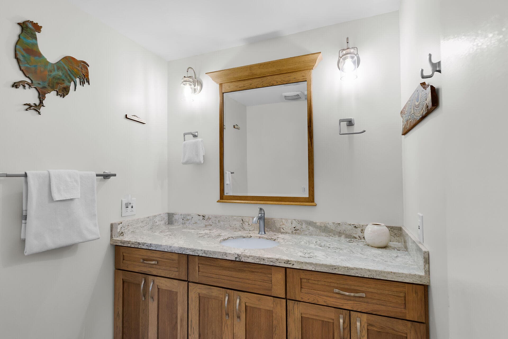 2919 Sombrero Blvd photo 24