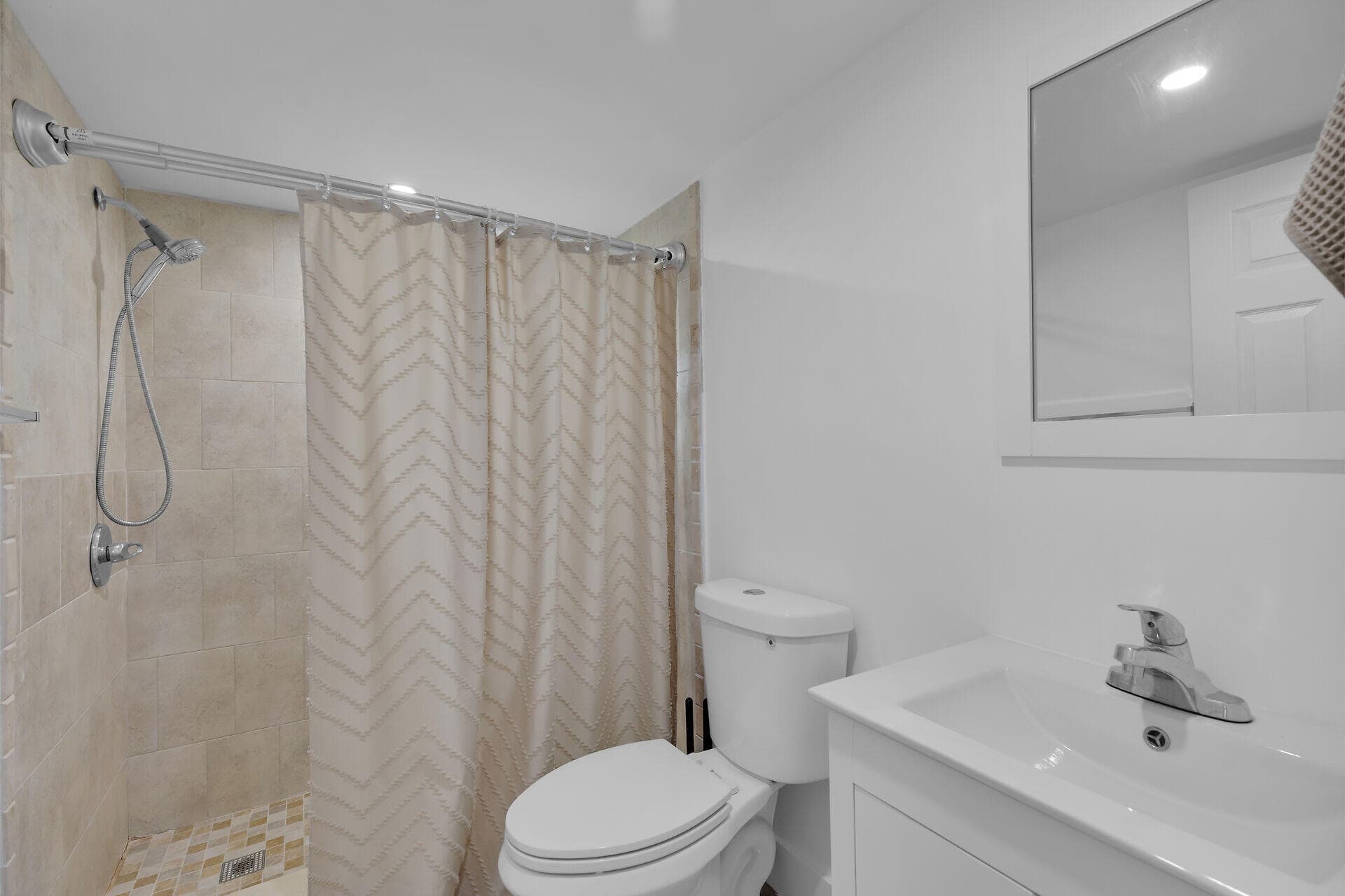 1503 Aqueduct Lane photo 18