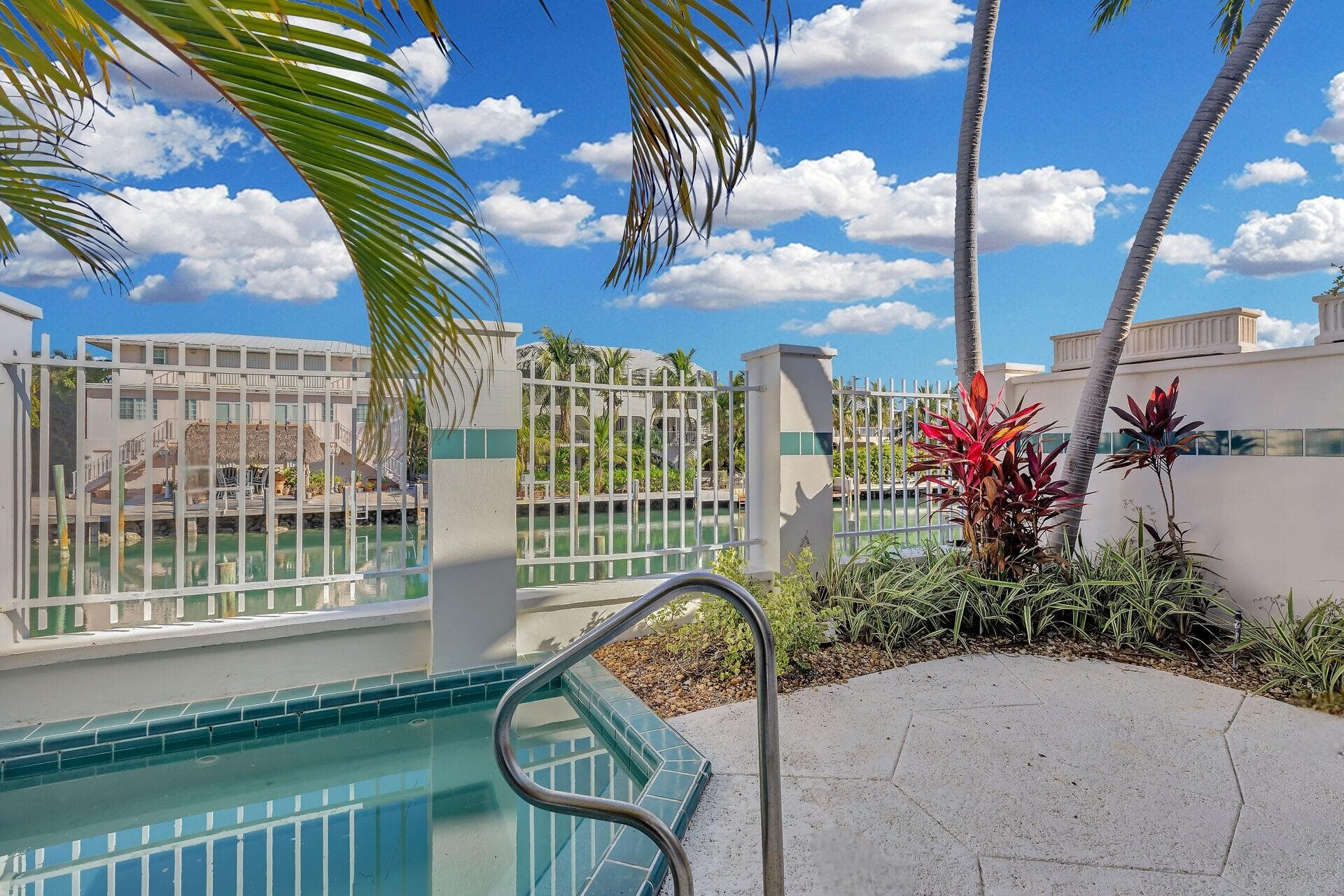 7006 Harbor Village Drive photo 14